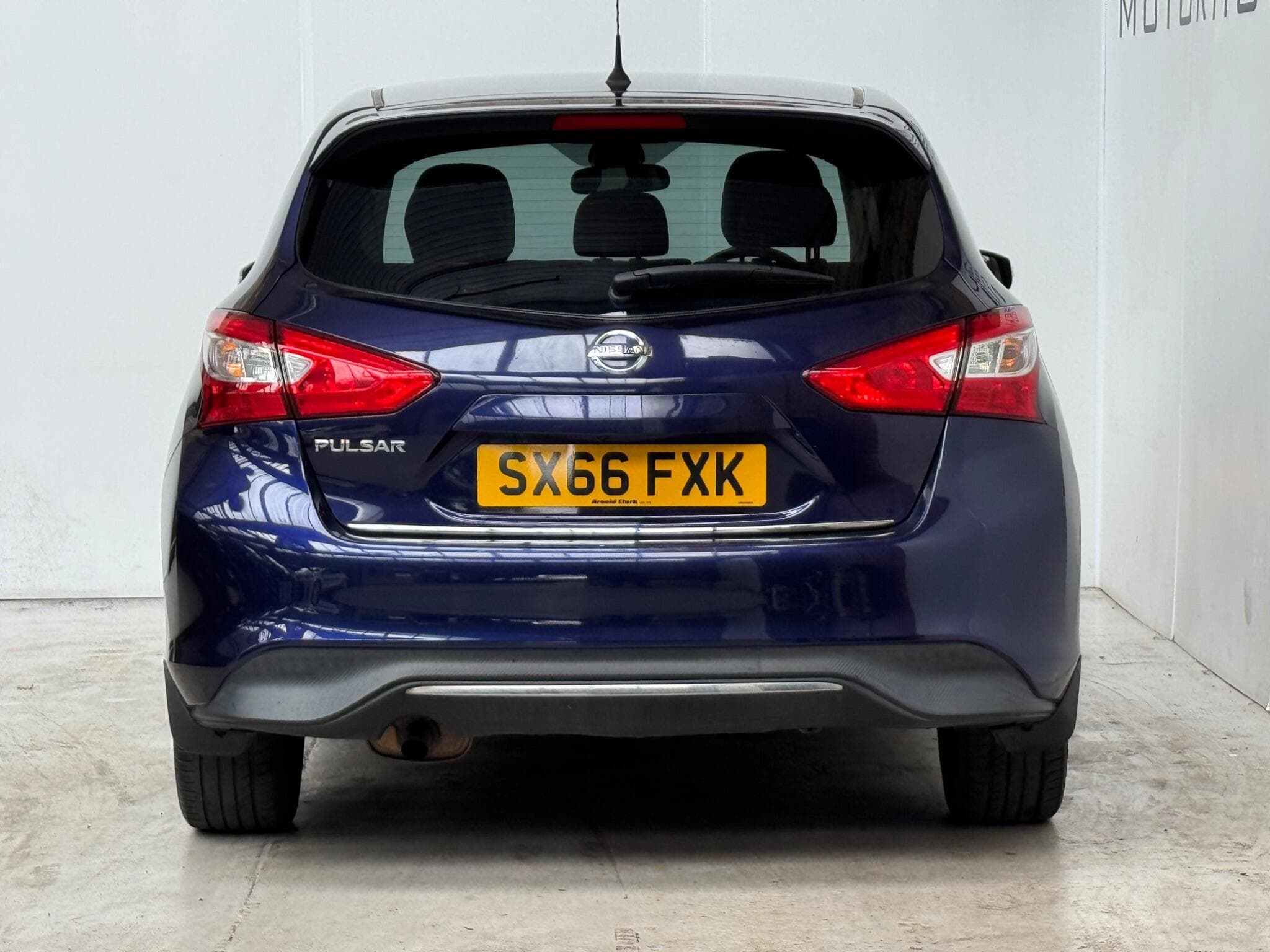 2017 Nissan Pulsar - Thumbnail 6