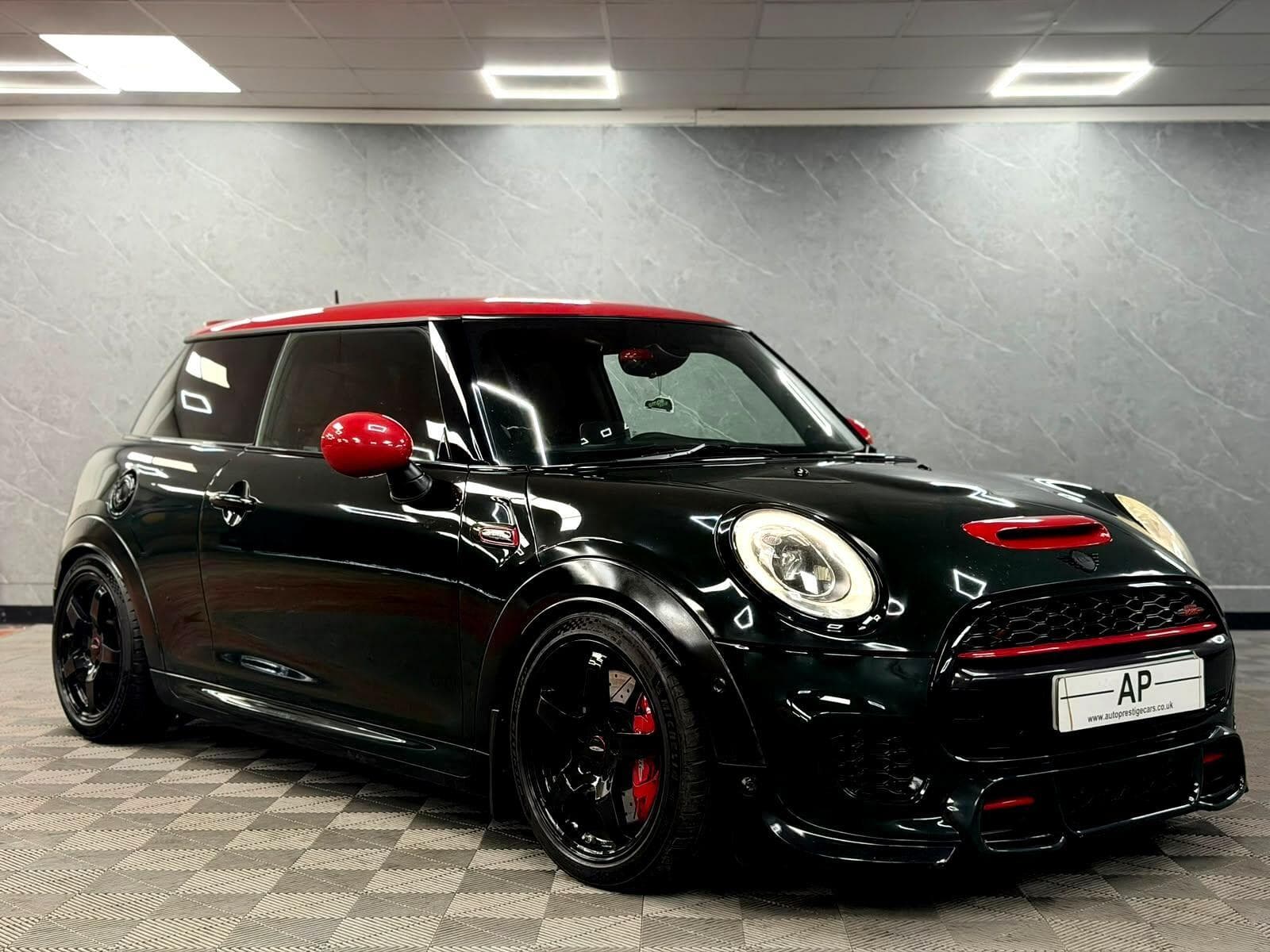 2015 MINI Hatch - Image 4