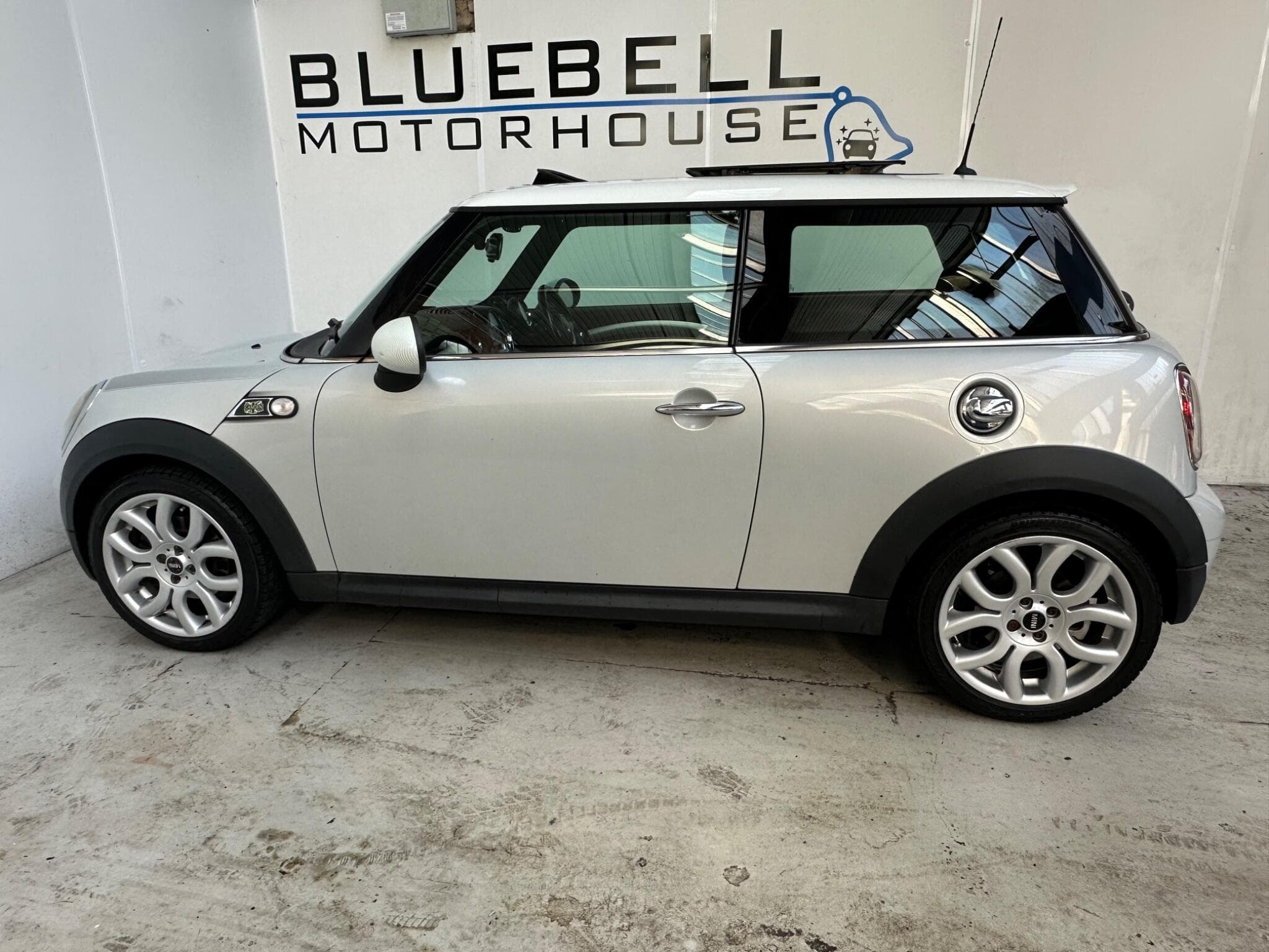 2010 MINI Hatch - Thumbnail 7