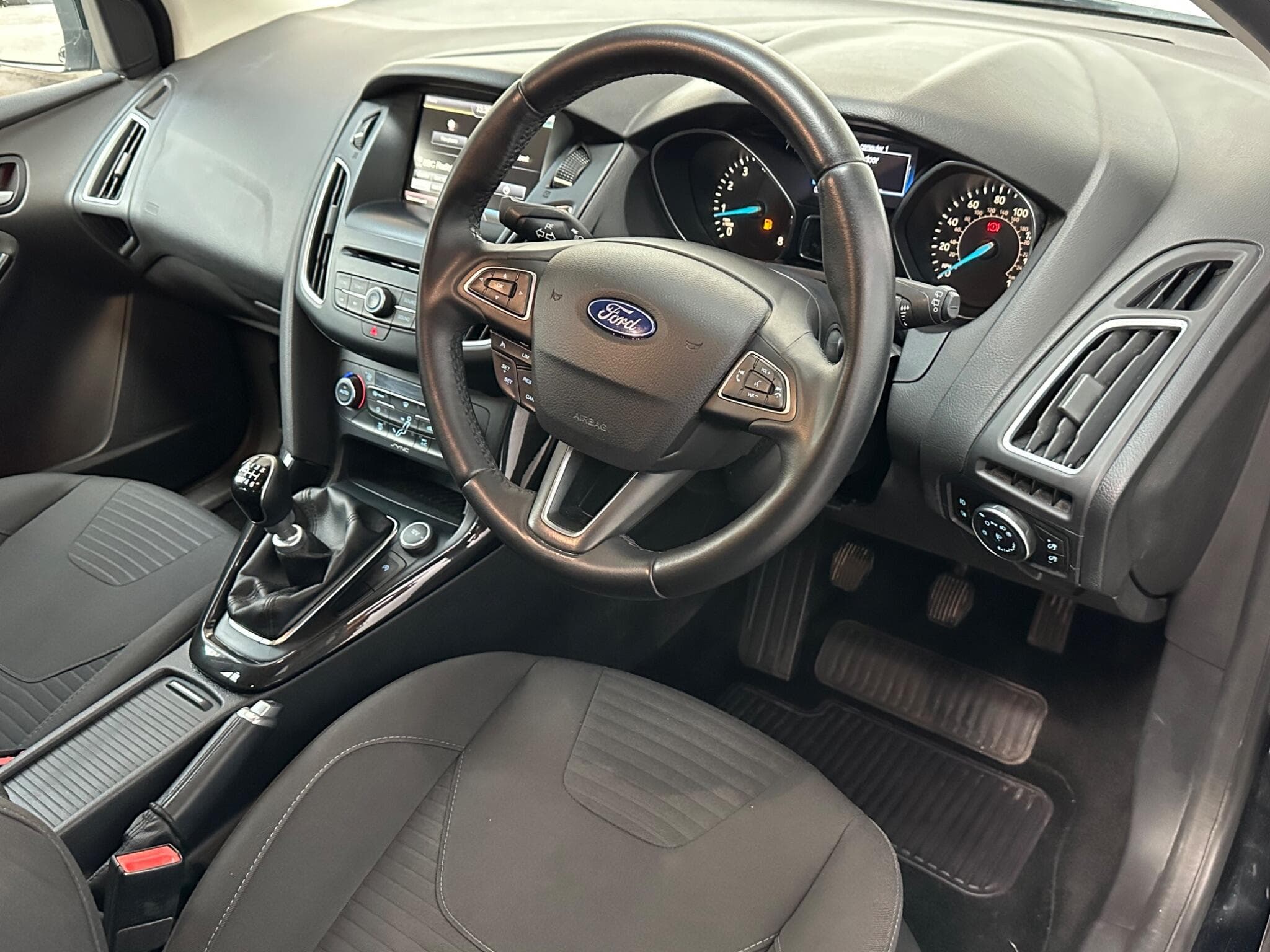 2015 Ford Focus - Image 4