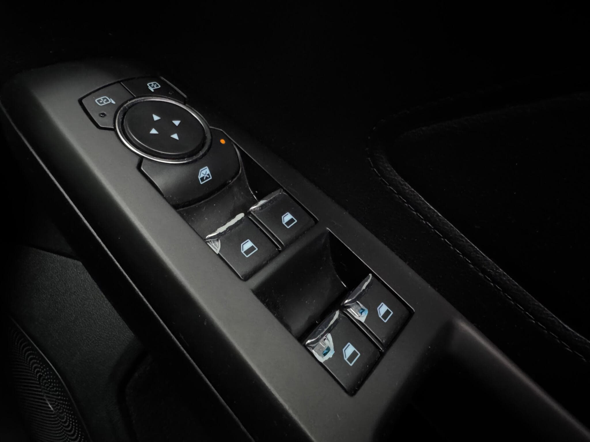 2019 Ford Focus - Thumbnail 23