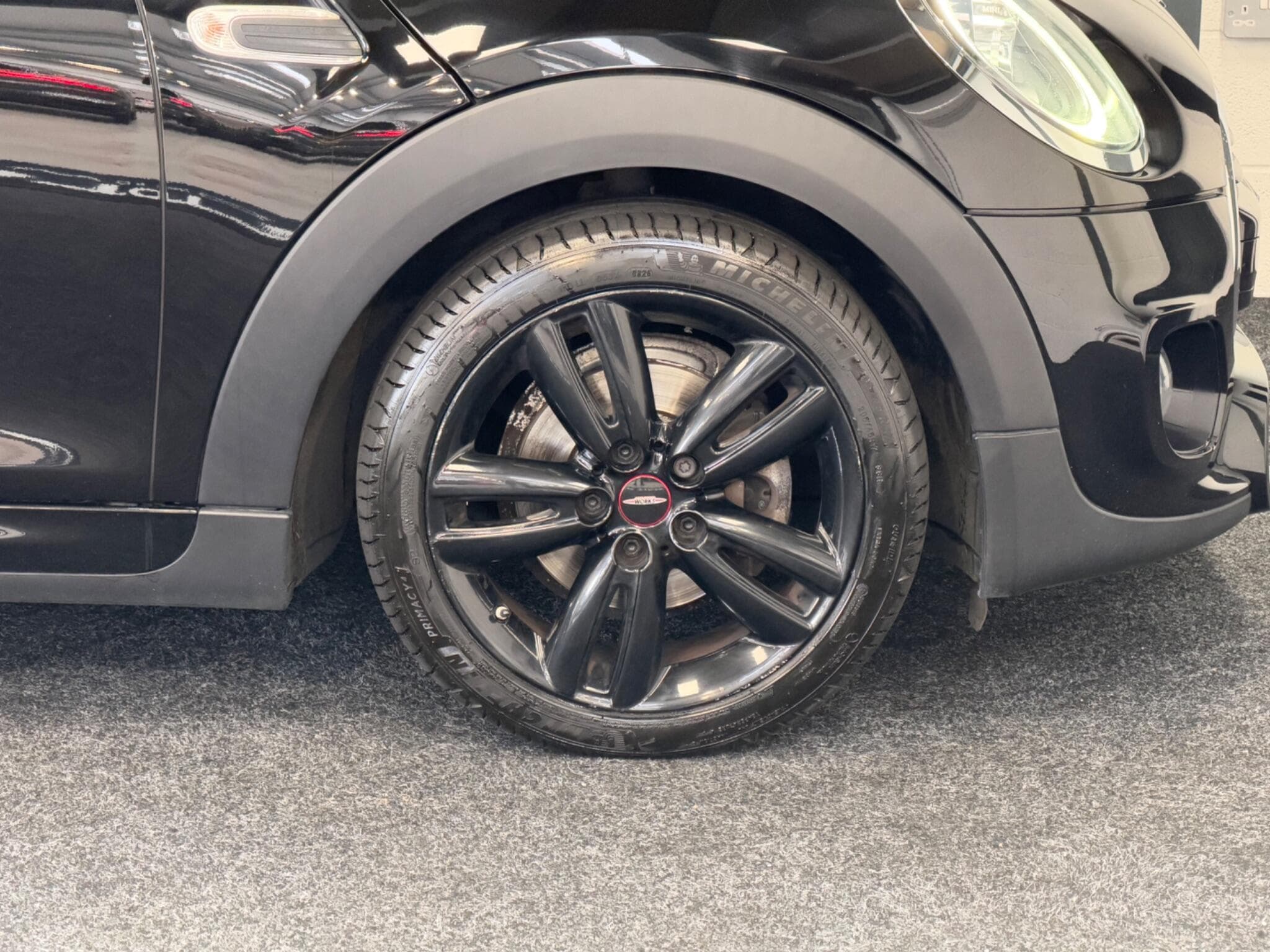 2018 MINI Hatch - Thumbnail 31