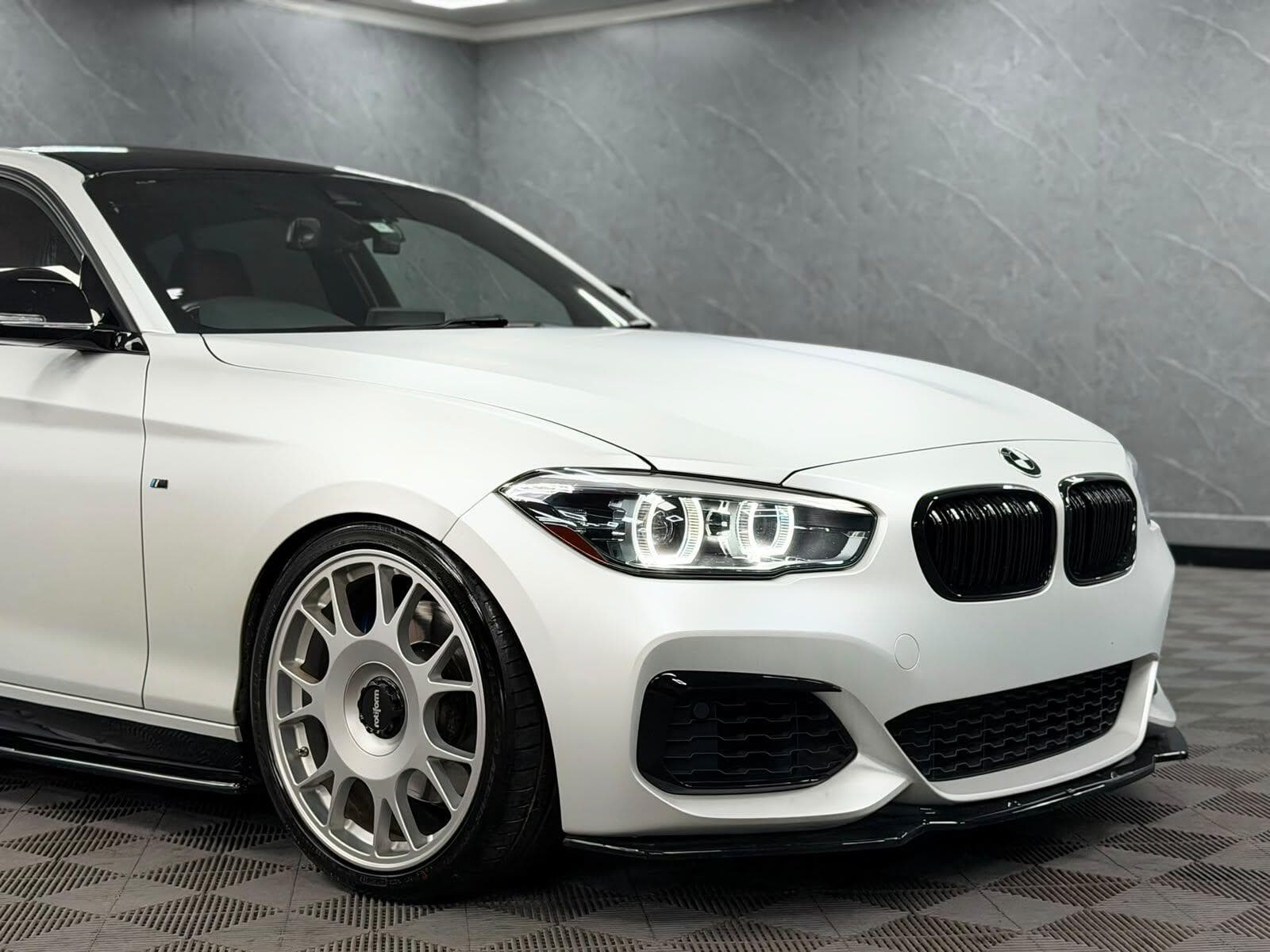 2017 BMW 1 Series - Thumbnail 10
