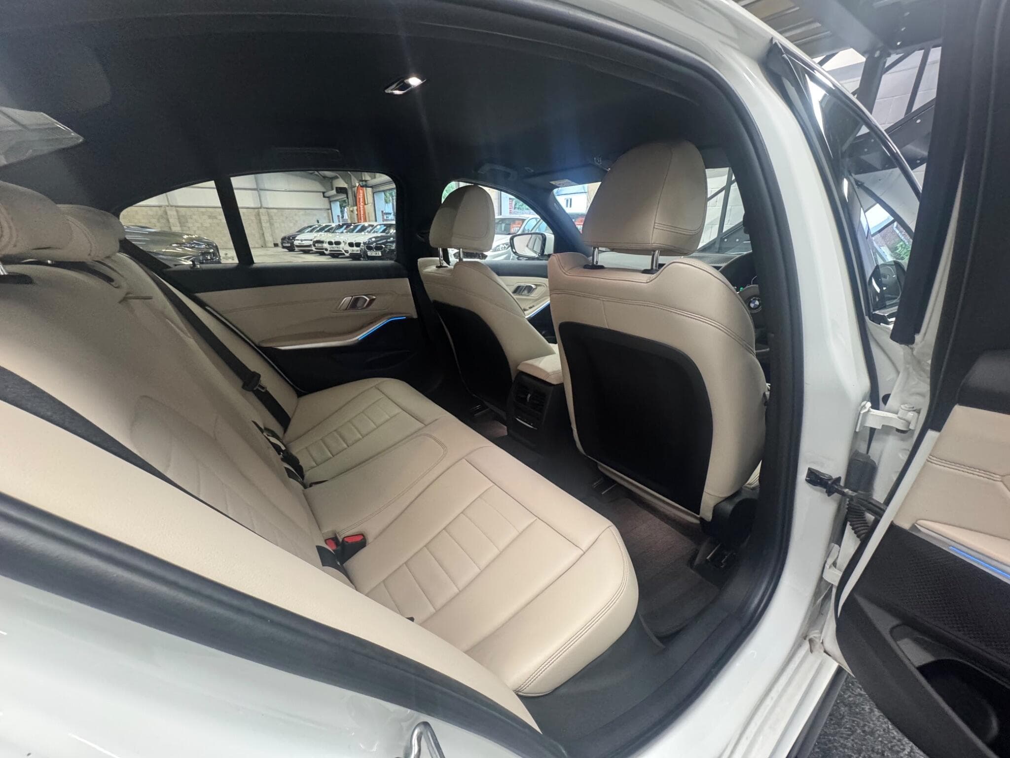 2020 BMW 3 Series - Thumbnail 29