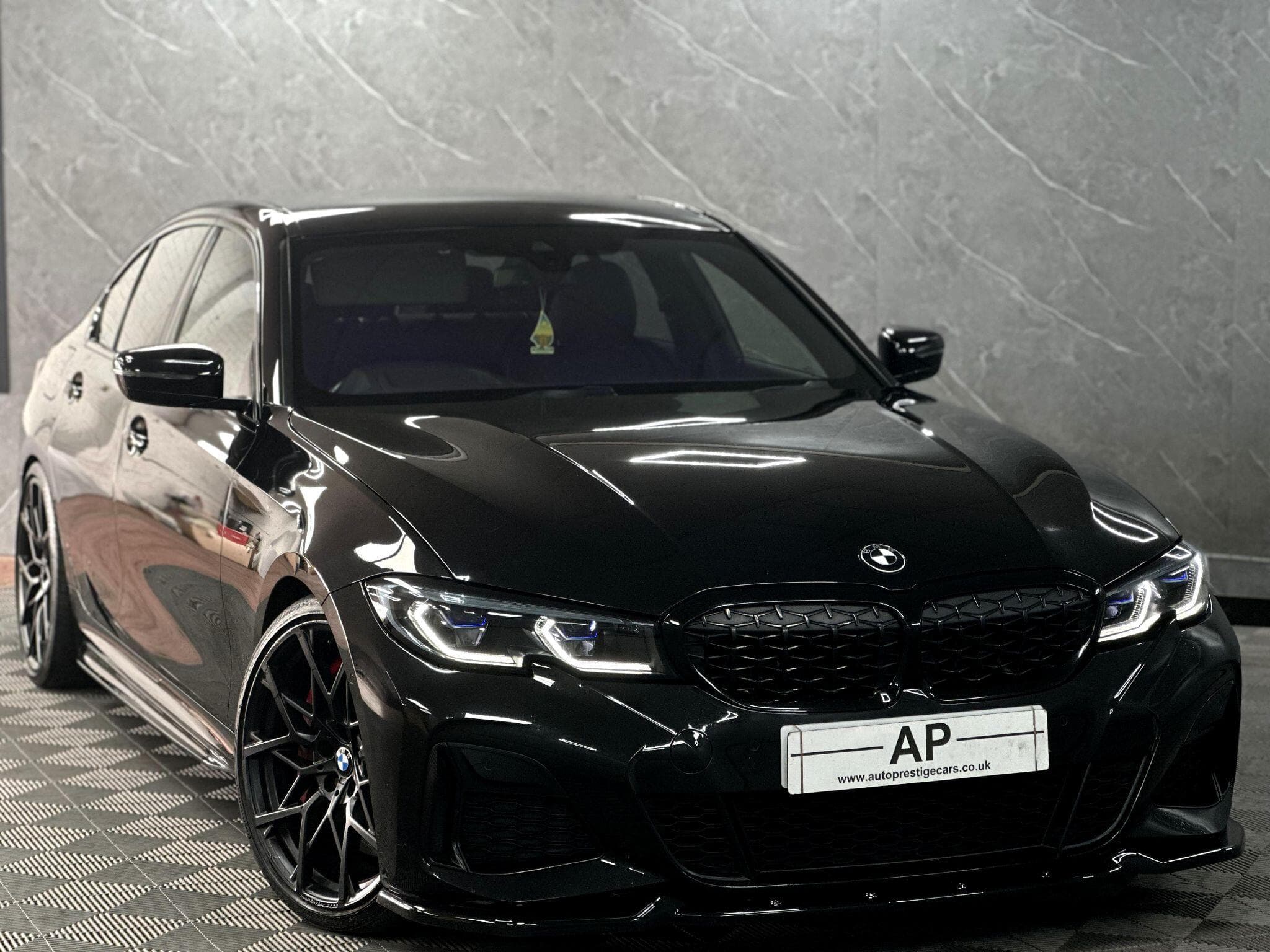 2019 BMW 3 Series - Thumbnail 26
