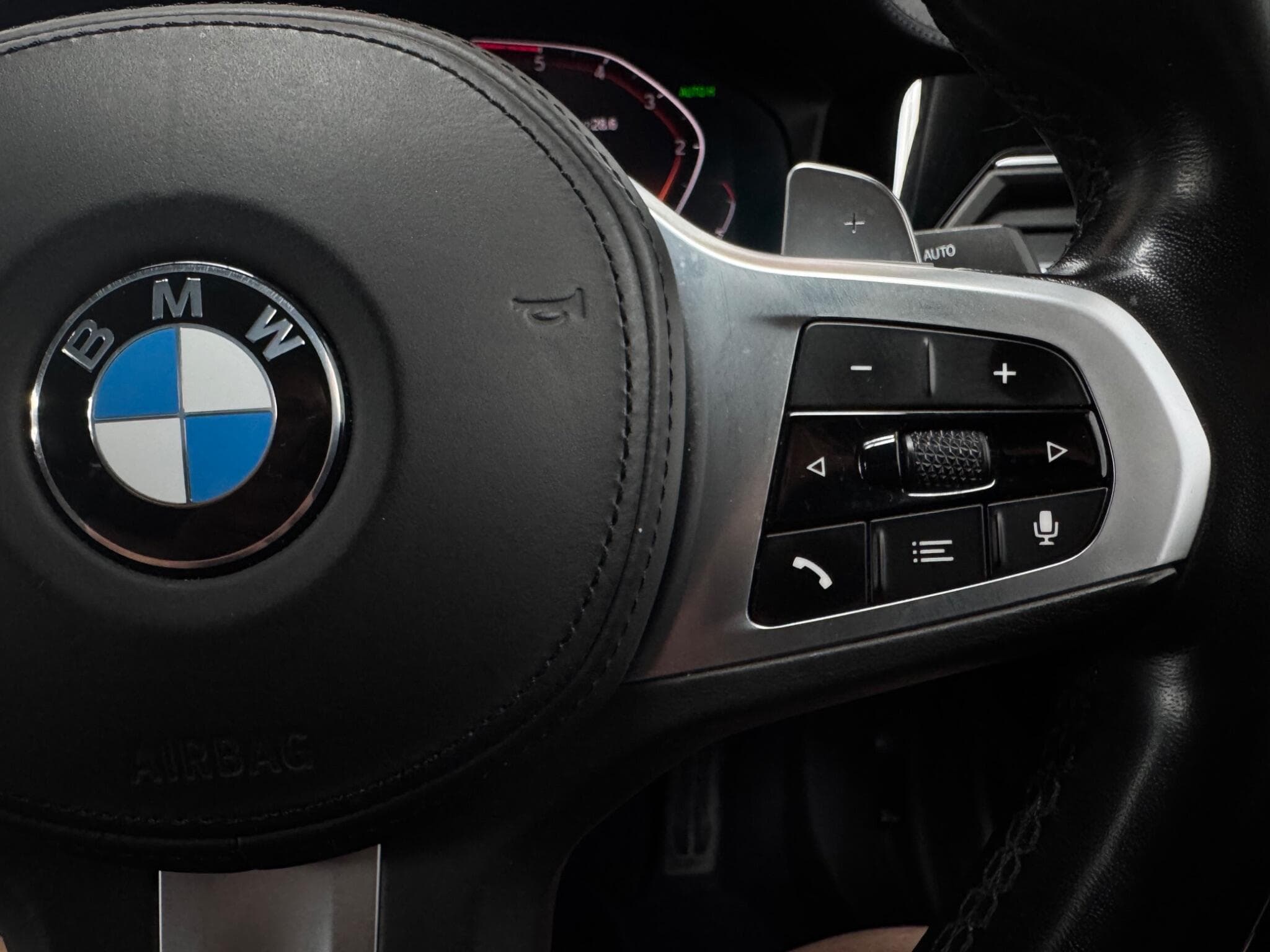 2019 BMW 3 Series - Thumbnail 27