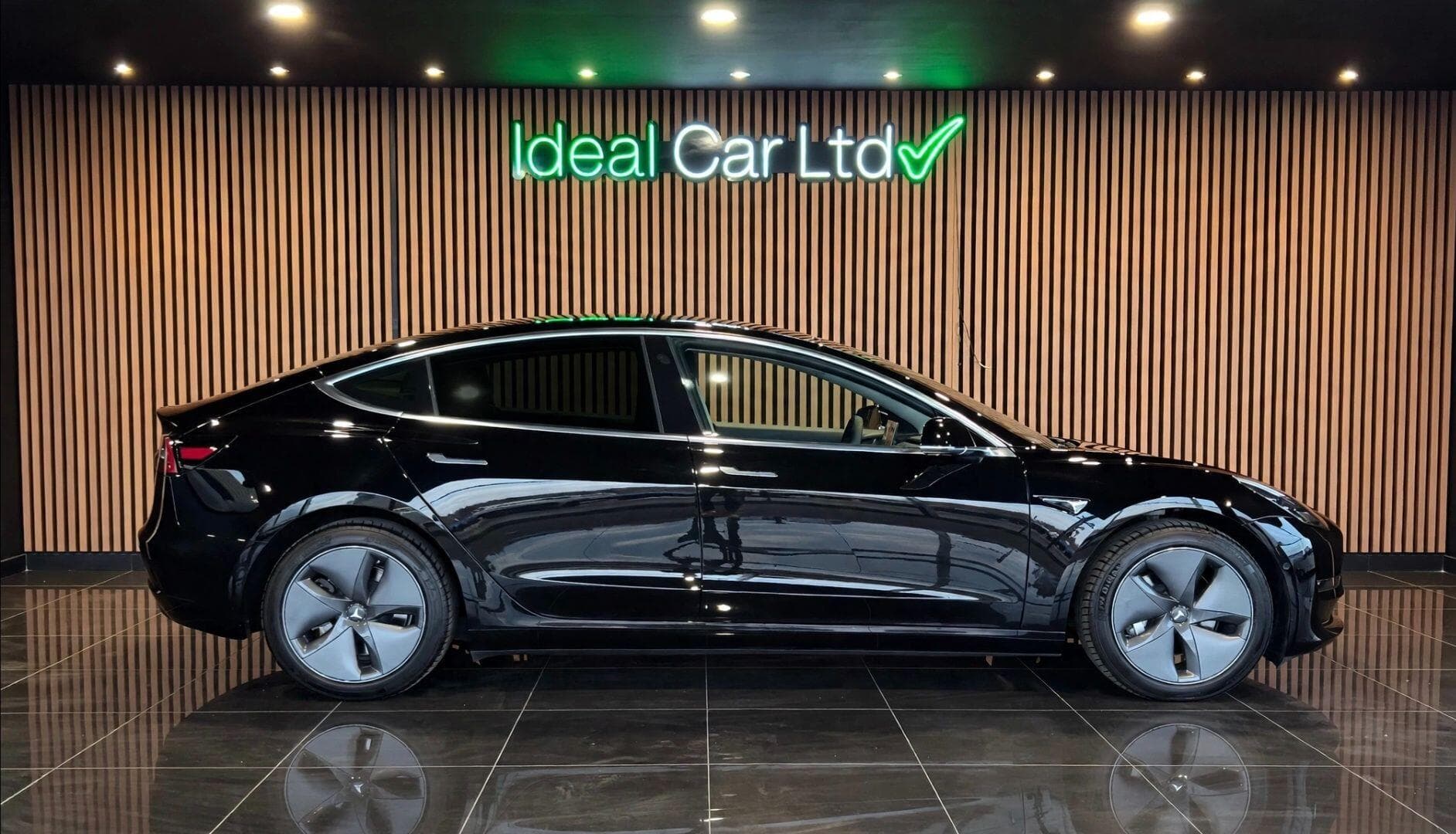 2019 Tesla Model 3 - Thumbnail 7
