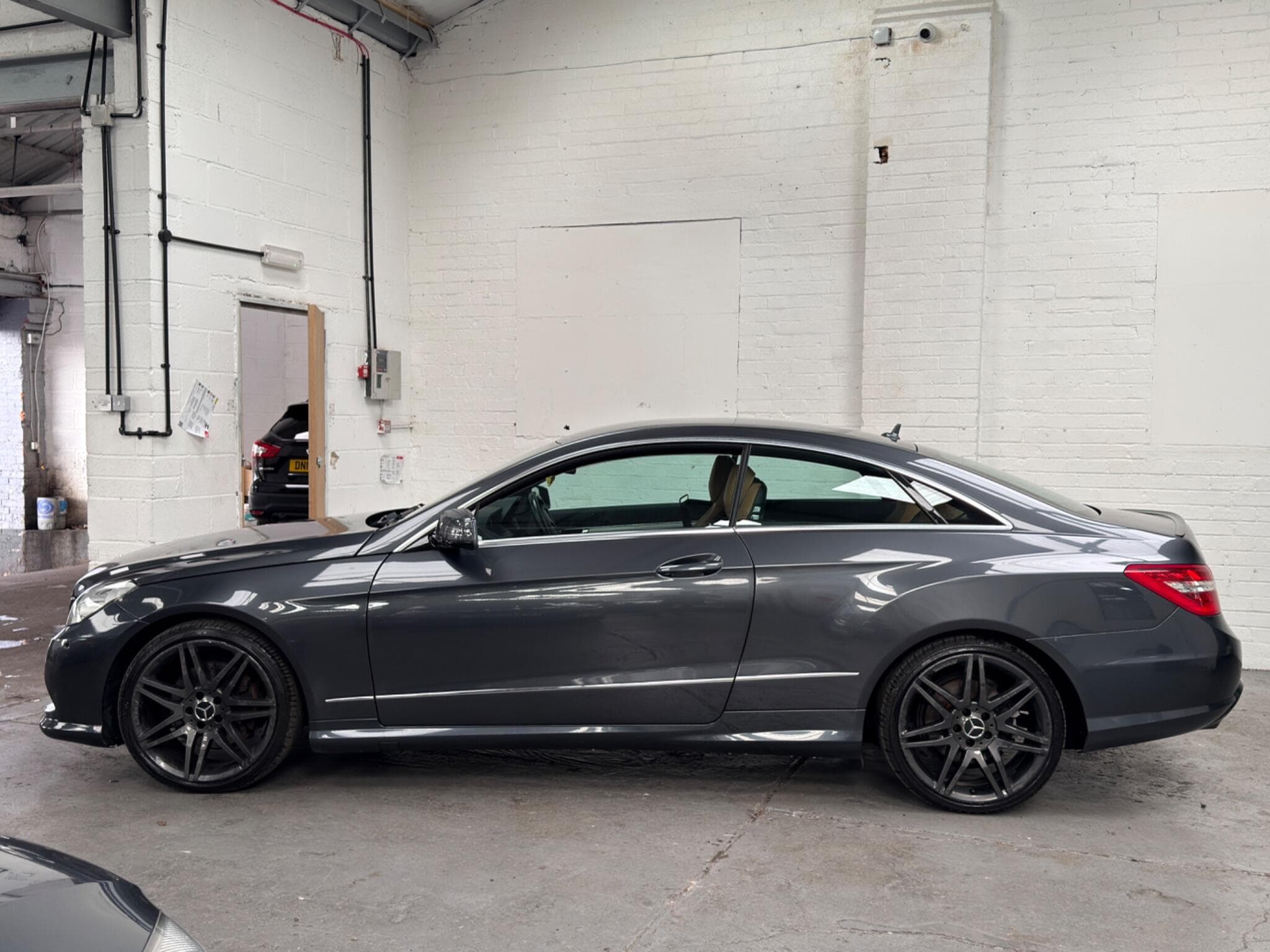 2010 Mercedes-Benz E Class - Thumbnail 6