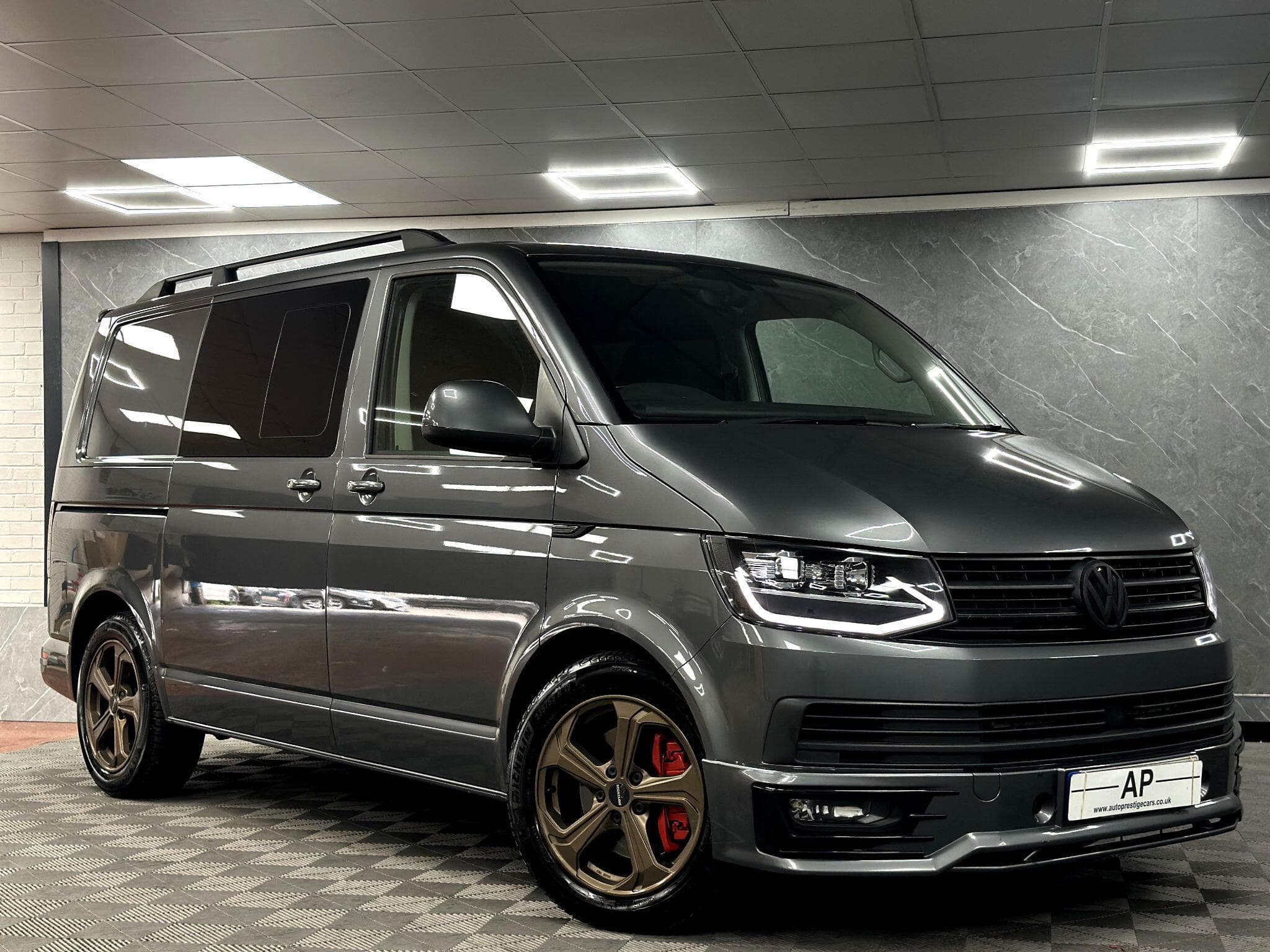 2018 Volkswagen Transporter - Thumbnail 28