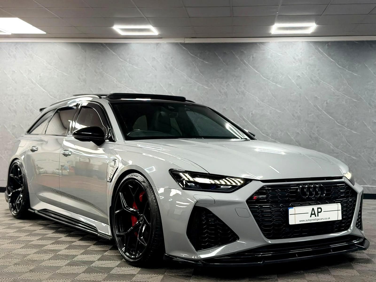 2020 Audi RS6 Avant - Thumbnail 5