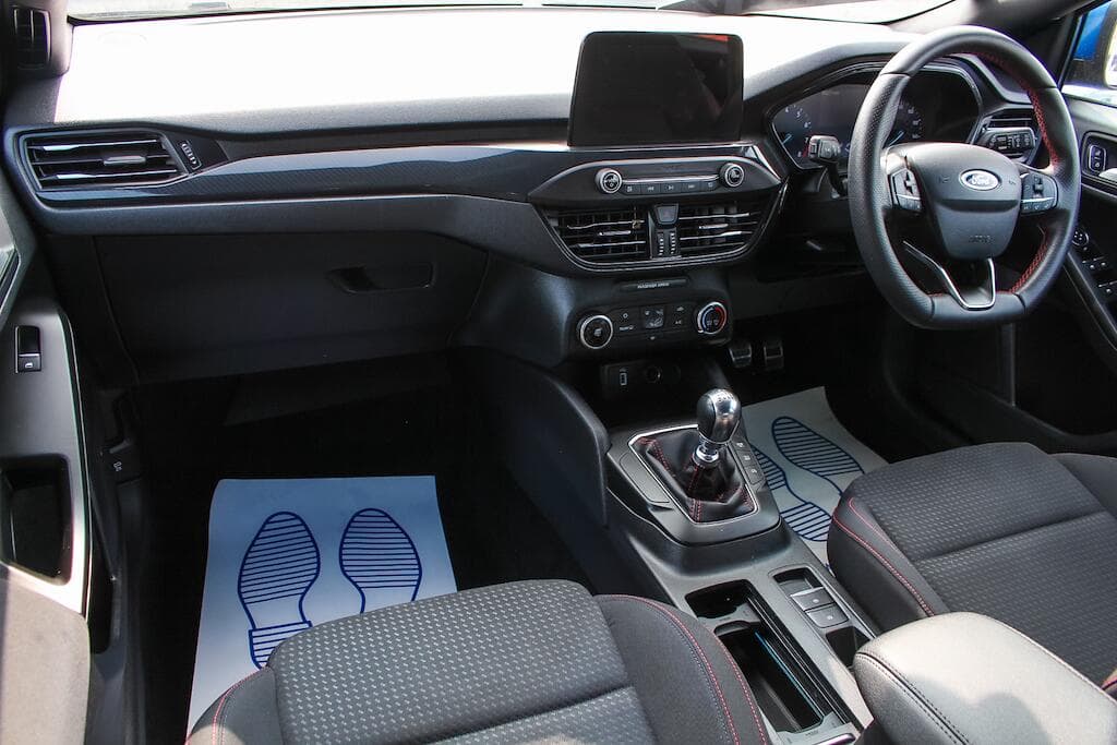 2019 Ford Focus - Thumbnail 19