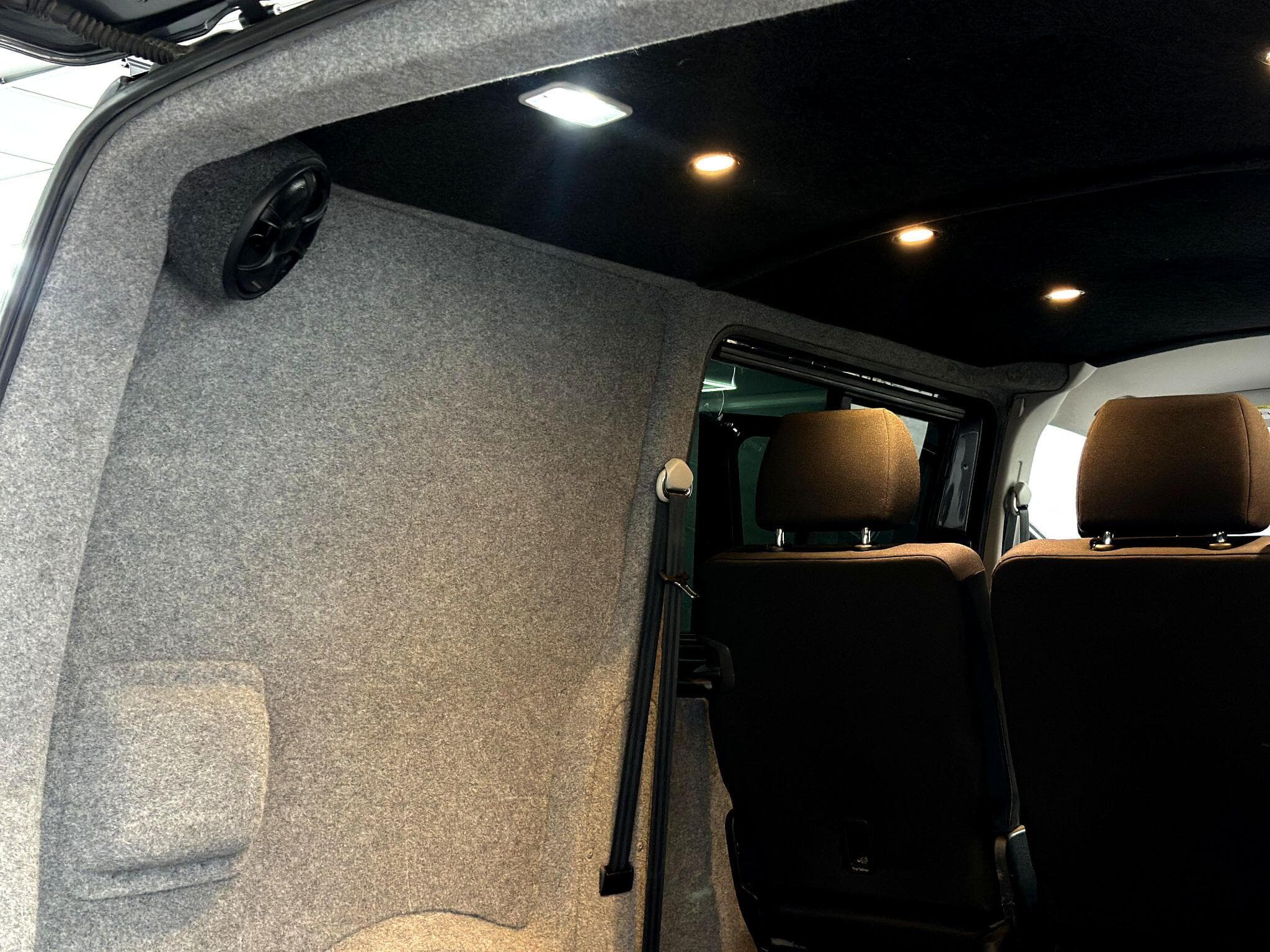 2018 Volkswagen Transporter - Thumbnail 43