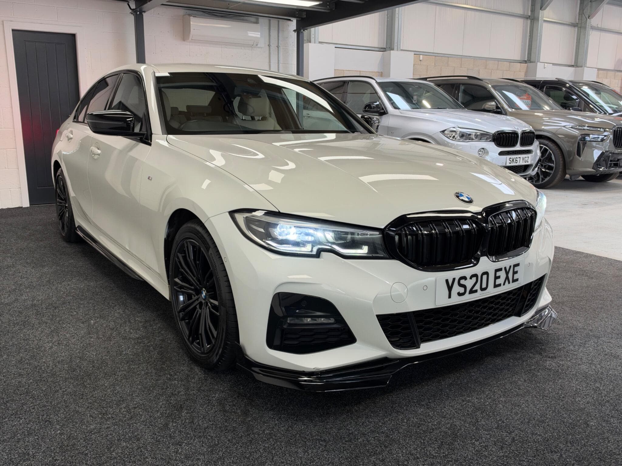 2020 BMW 3 Series - Image 2