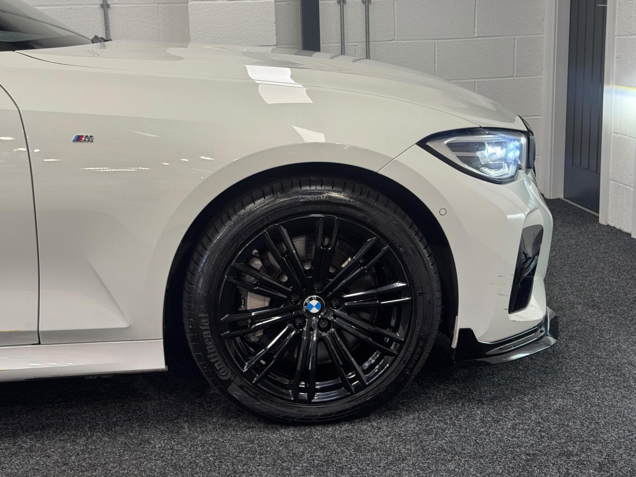 2020 BMW 3 Series - Thumbnail 36