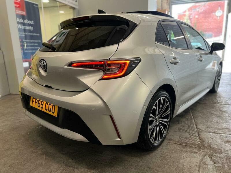2019 Toyota Corolla - Thumbnail 17
