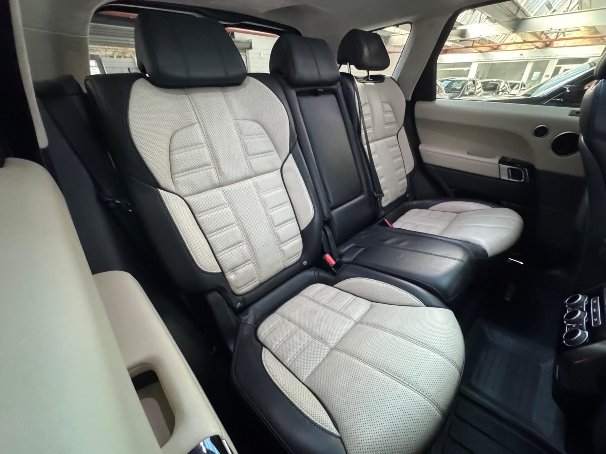 2016 Land Rover Range Rover Sport - Thumbnail 12