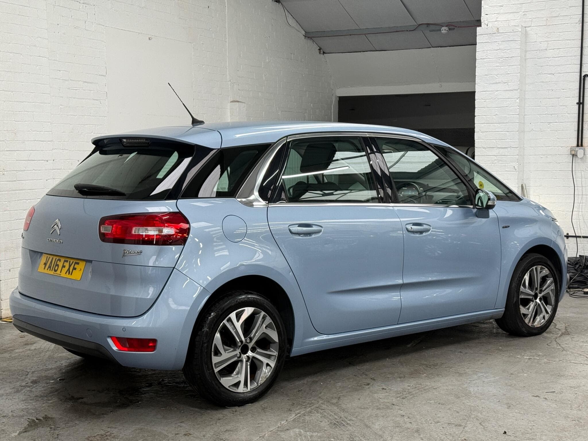 2016 Citroen C4 Picasso - Thumbnail 11