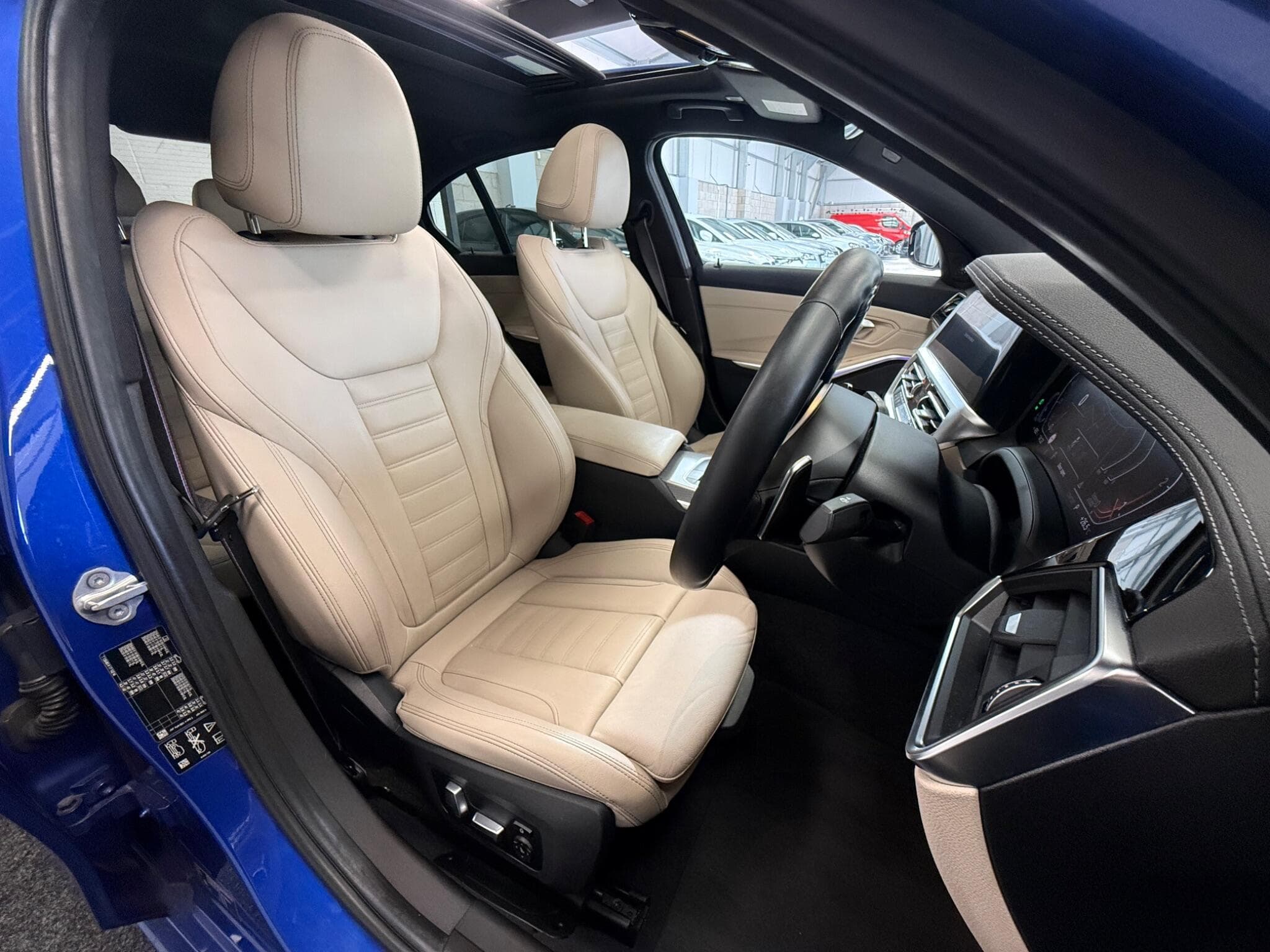 2019 BMW 3 Series - Thumbnail 22