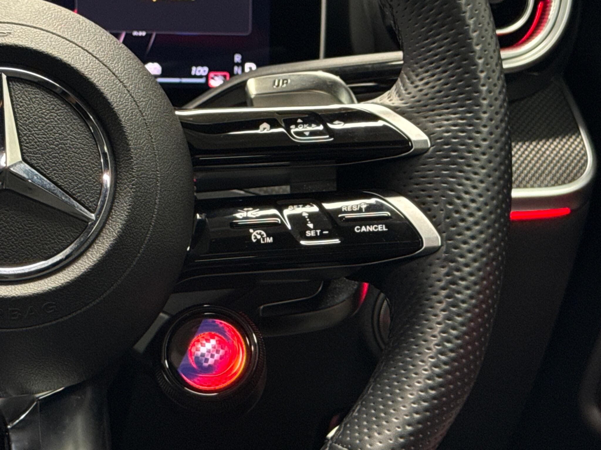 2025 Mercedes-Benz C Class - Thumbnail 34
