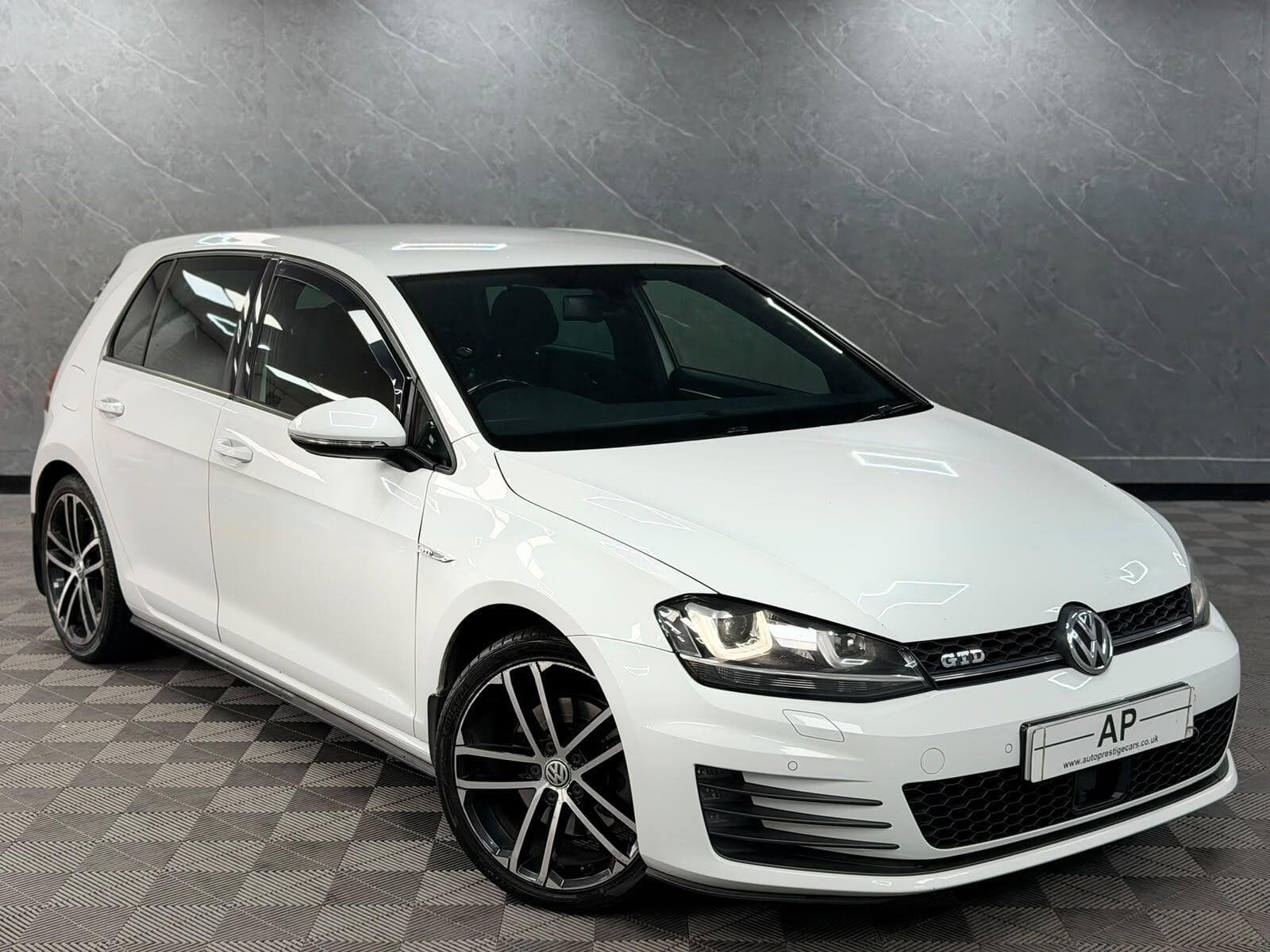 2015 Volkswagen Golf - Thumbnail 13