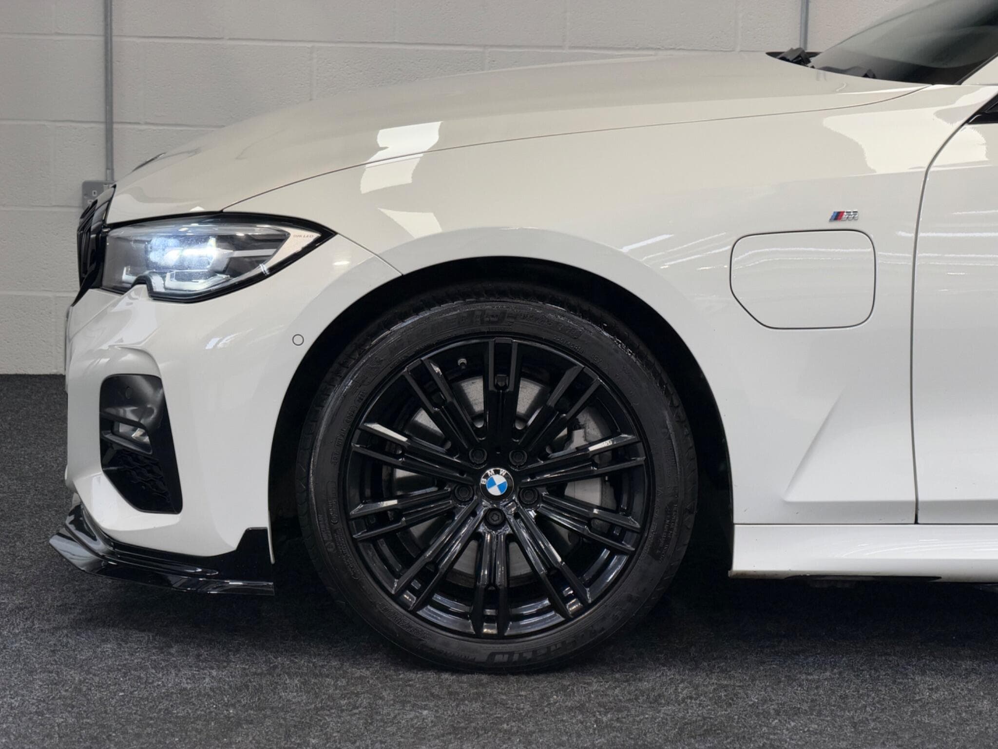 2020 BMW 3 Series - Thumbnail 39