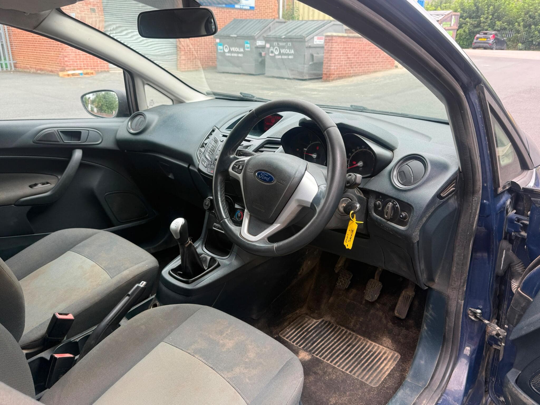 2012 Ford Fiesta Van - Thumbnail 17