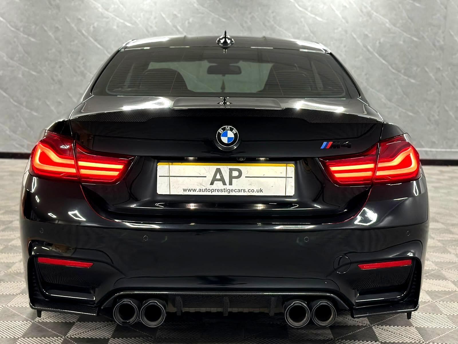 2017 BMW M4 - Thumbnail 40