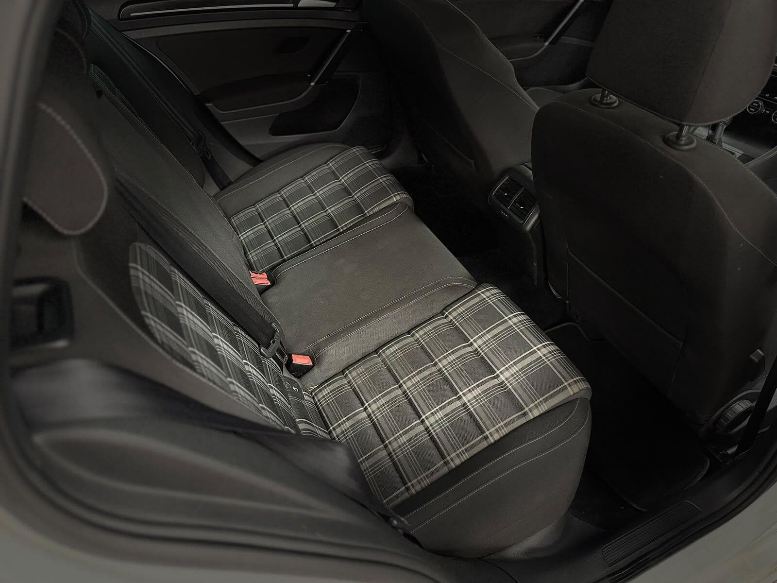 2015 Volkswagen Golf - Thumbnail 46