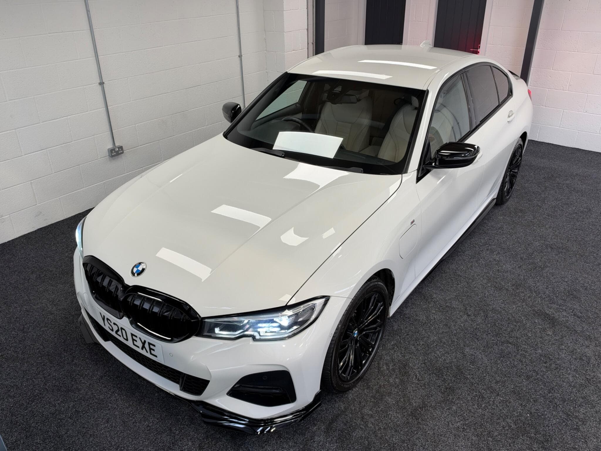 2020 BMW 3 Series - Thumbnail 6