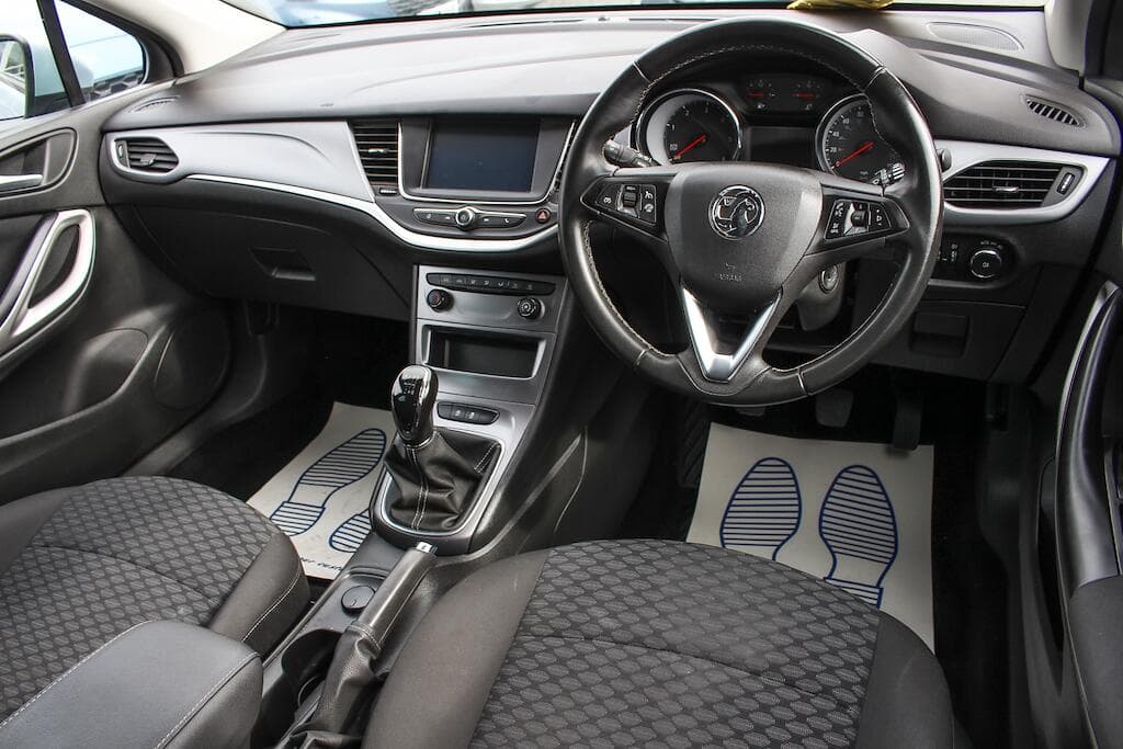 2020 Vauxhall Astra - Thumbnail 16