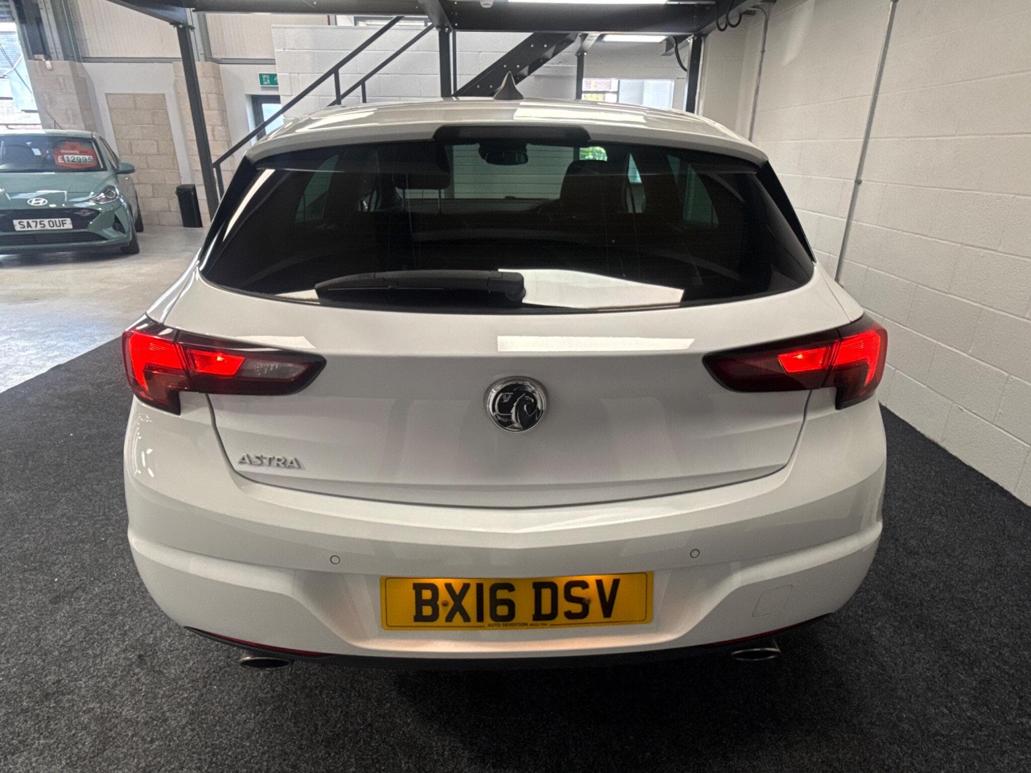 2016 Vauxhall Astra - Thumbnail 7