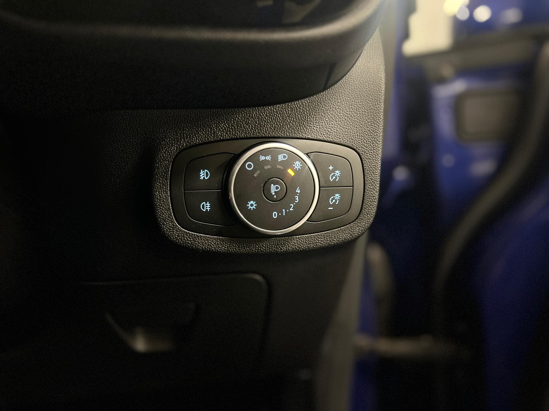 2018 Ford Fiesta - Thumbnail 35