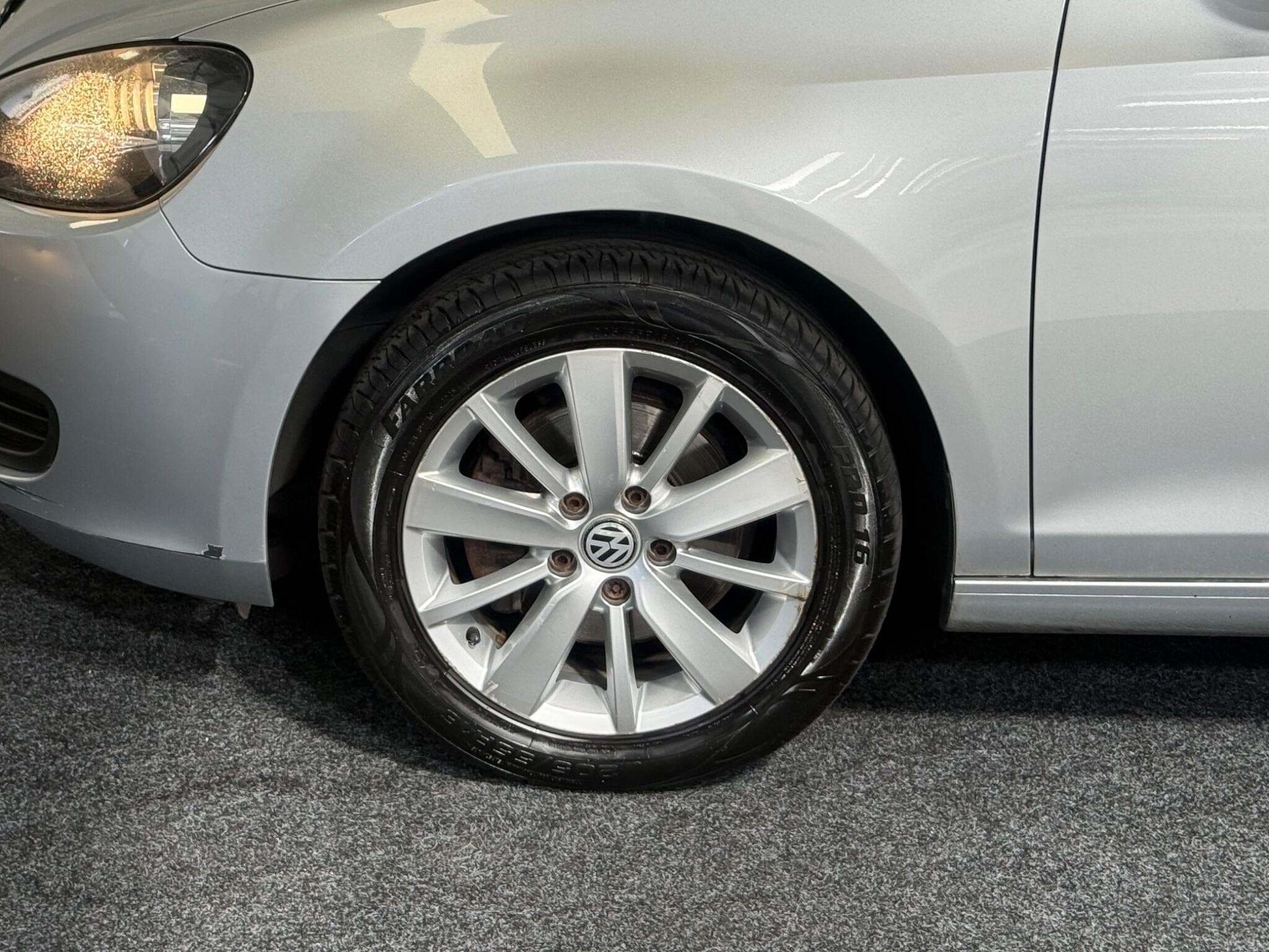 2012 Volkswagen Golf - Thumbnail 38