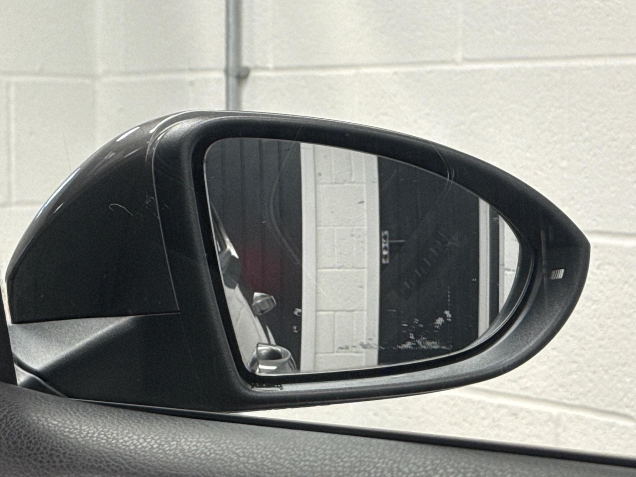 2014 Volkswagen Golf - Thumbnail 37