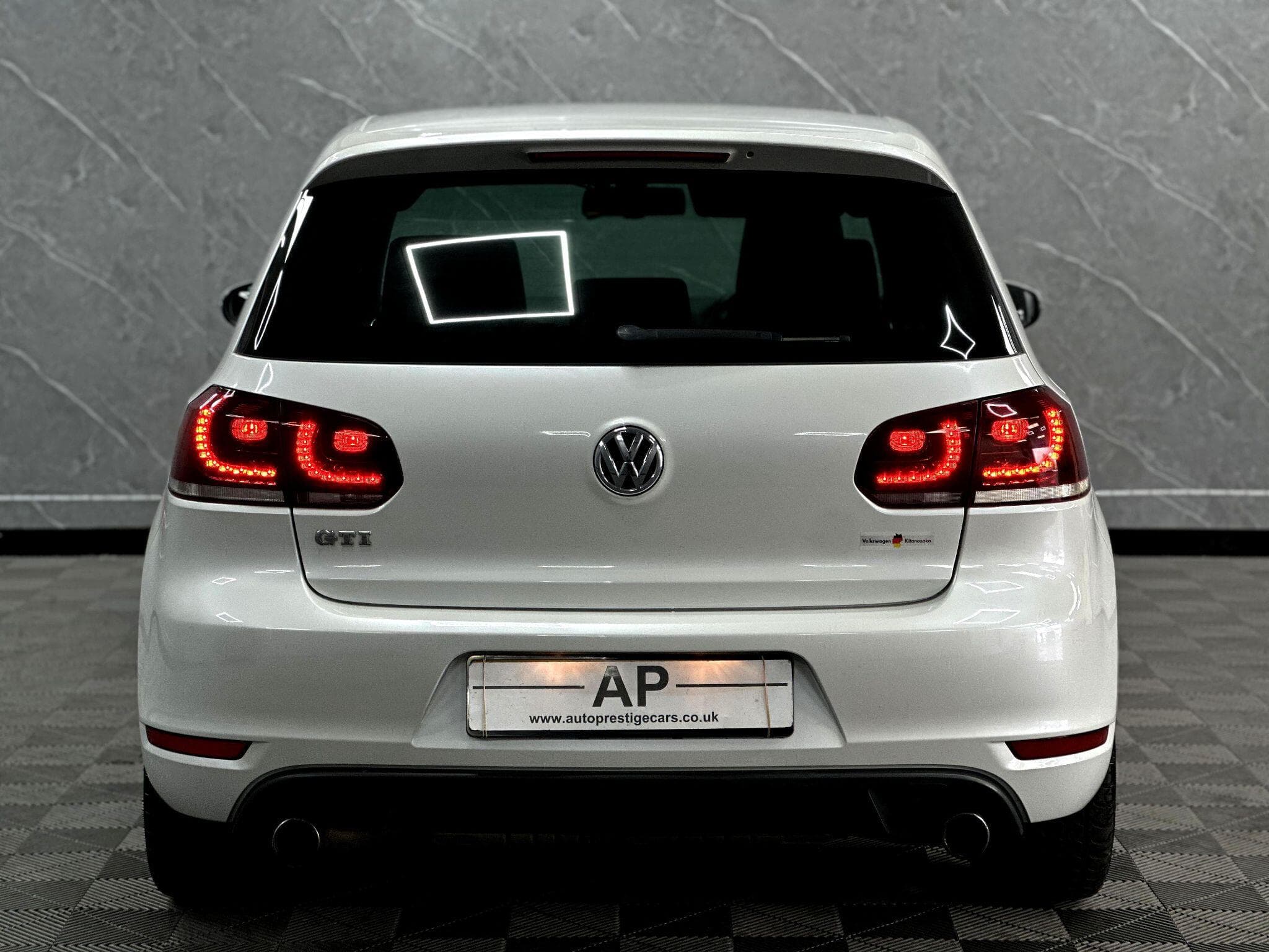 2011 Volkswagen Golf - Thumbnail 19