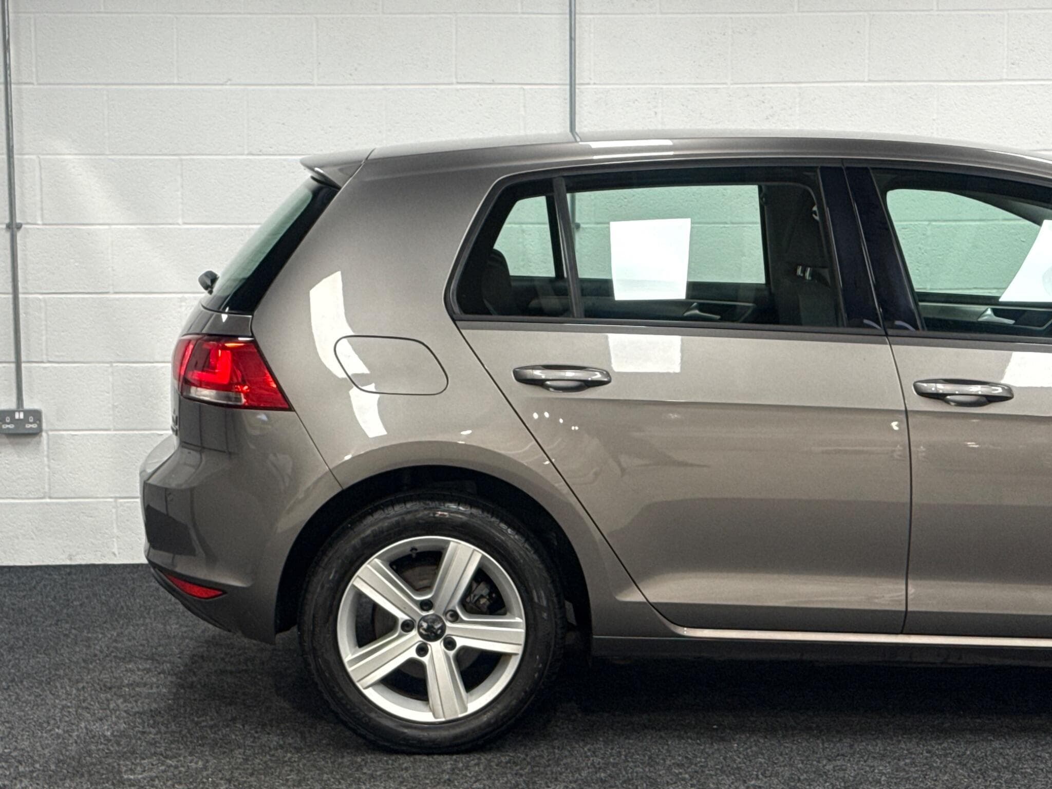 2014 Volkswagen Golf - Thumbnail 30