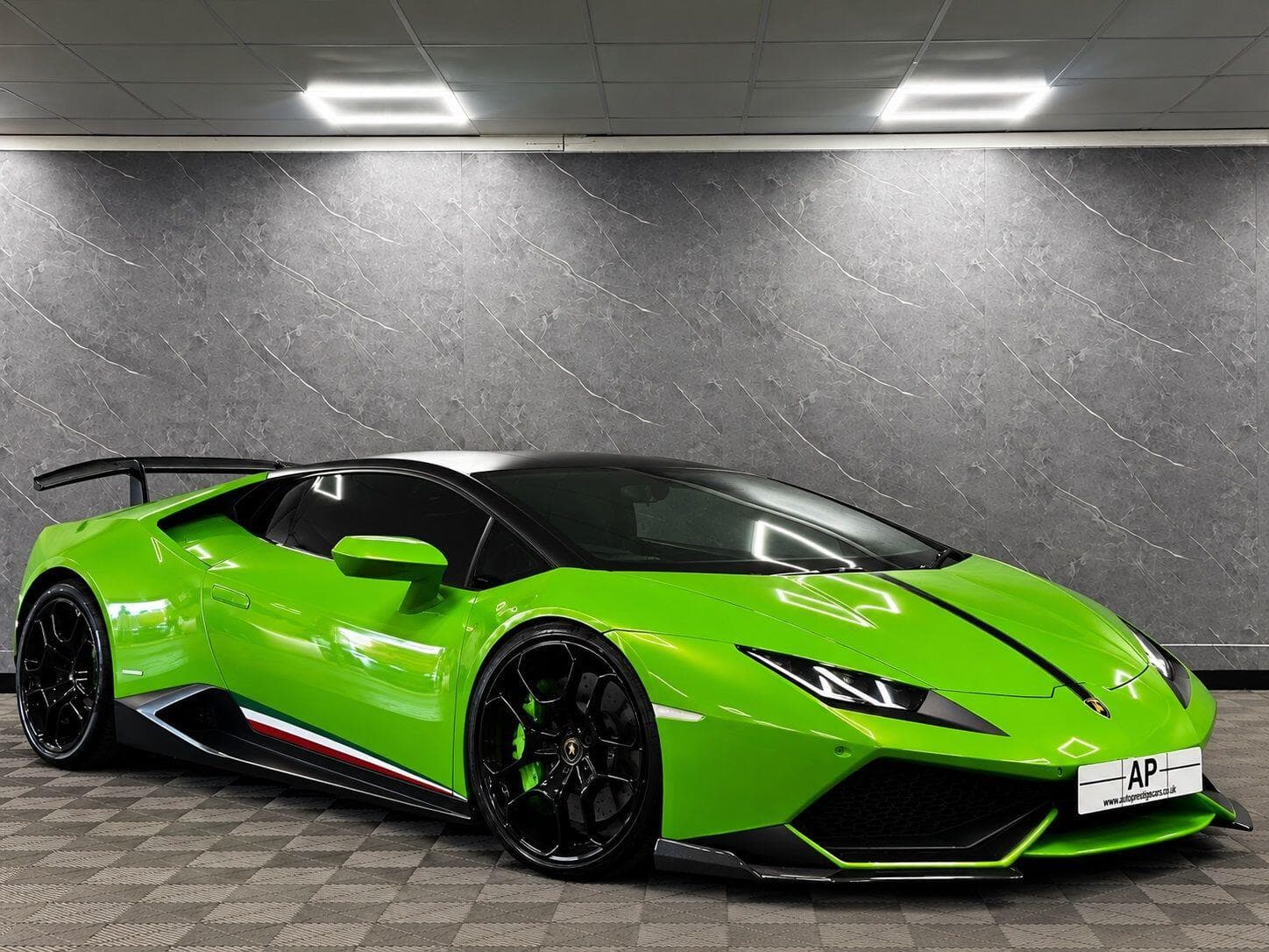 2015 Lamborghini Huracan - Image 1