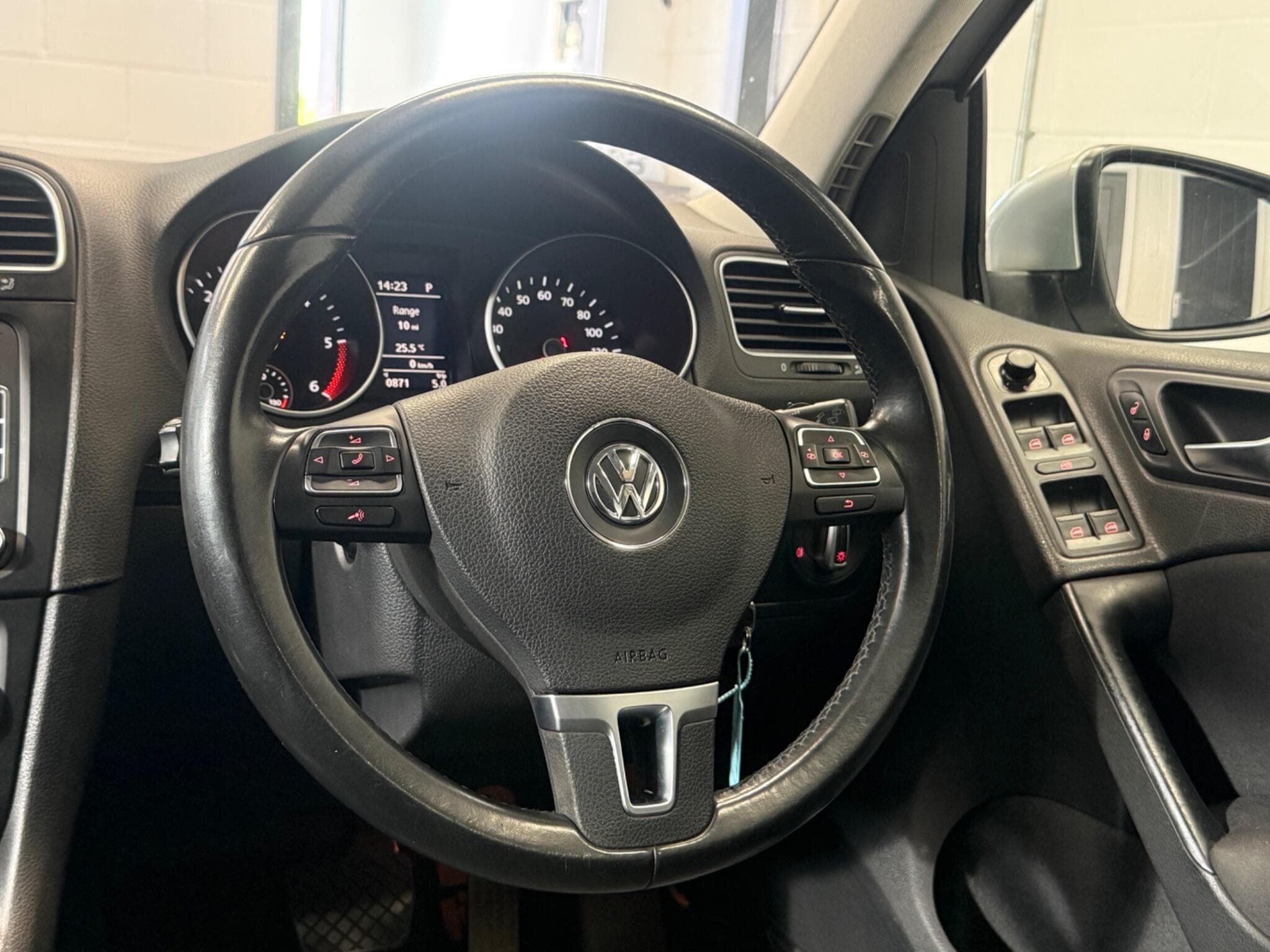 2012 Volkswagen Golf - Thumbnail 45