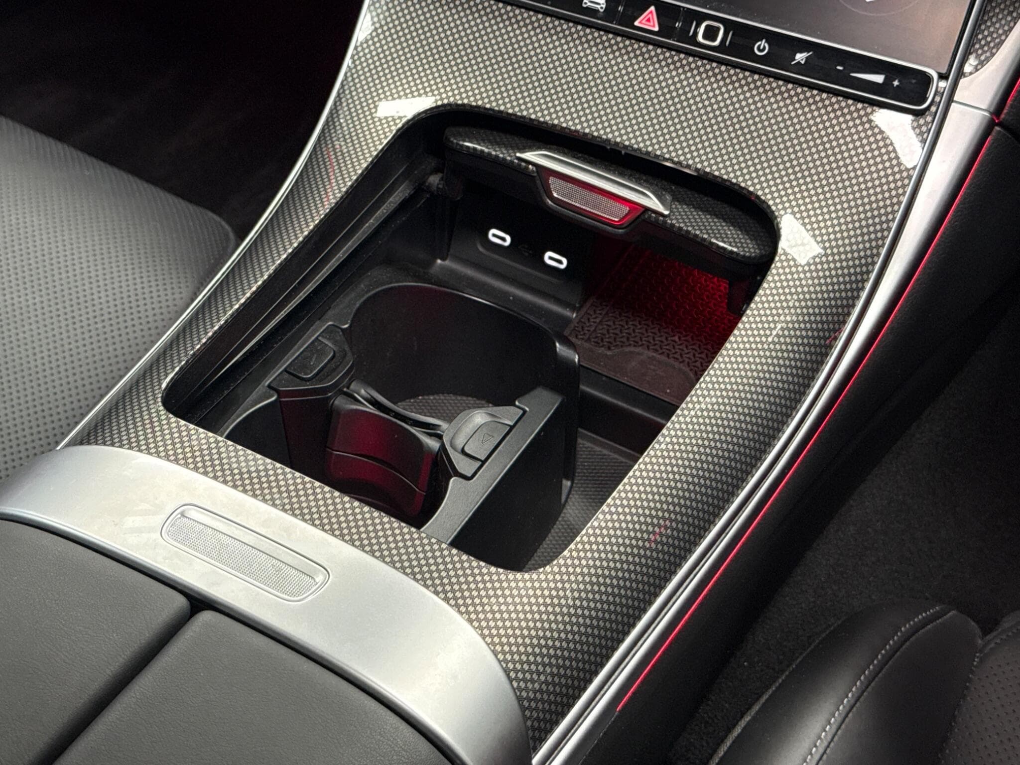2025 Mercedes-Benz C Class - Thumbnail 33