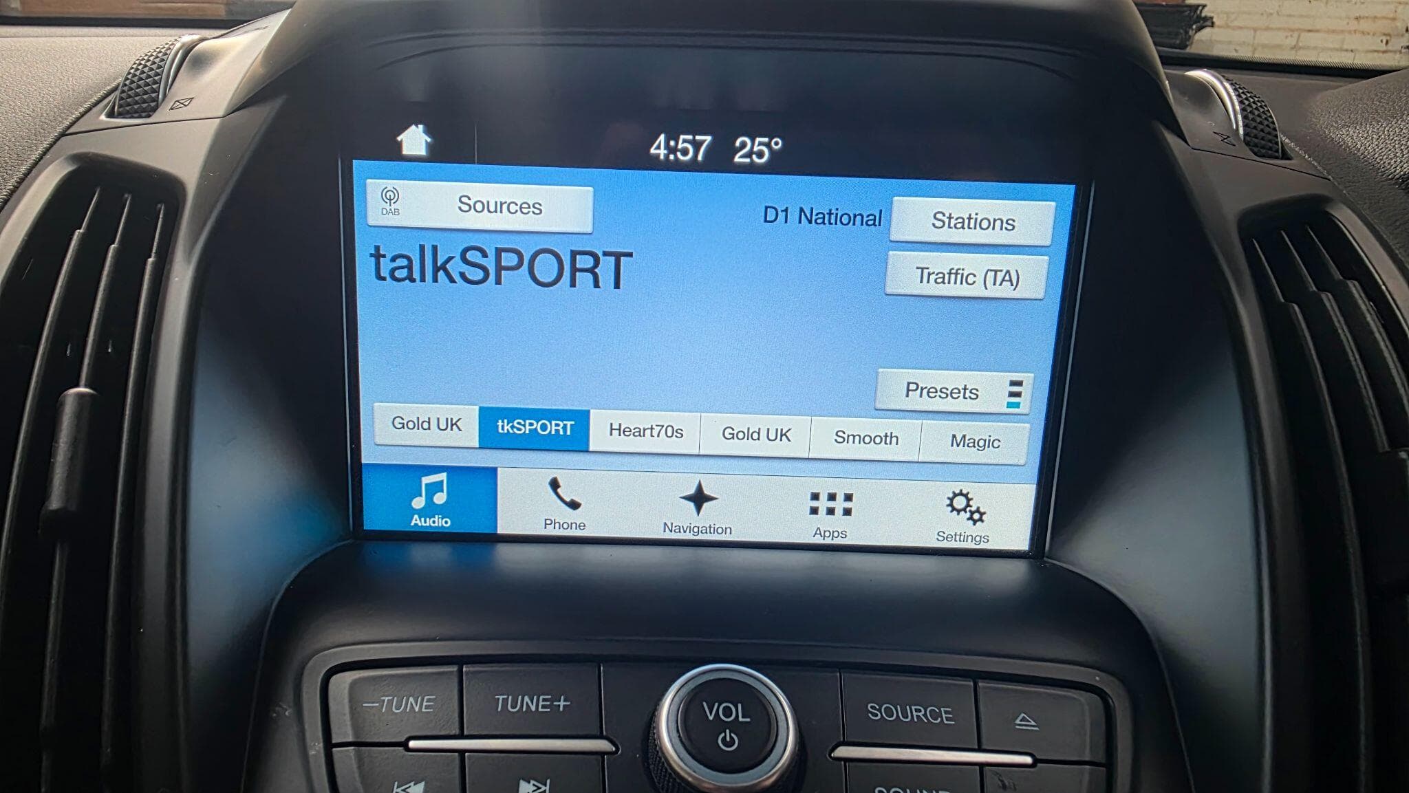 2017 Ford Kuga - Thumbnail 25