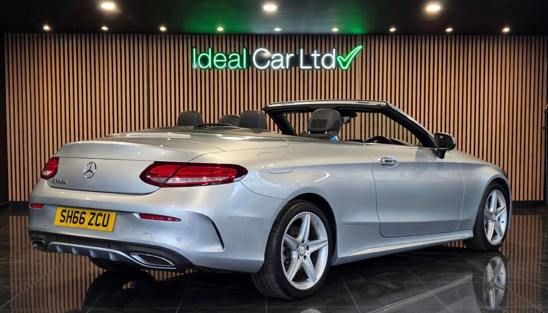2016 Mercedes-Benz C Class - Thumbnail 8