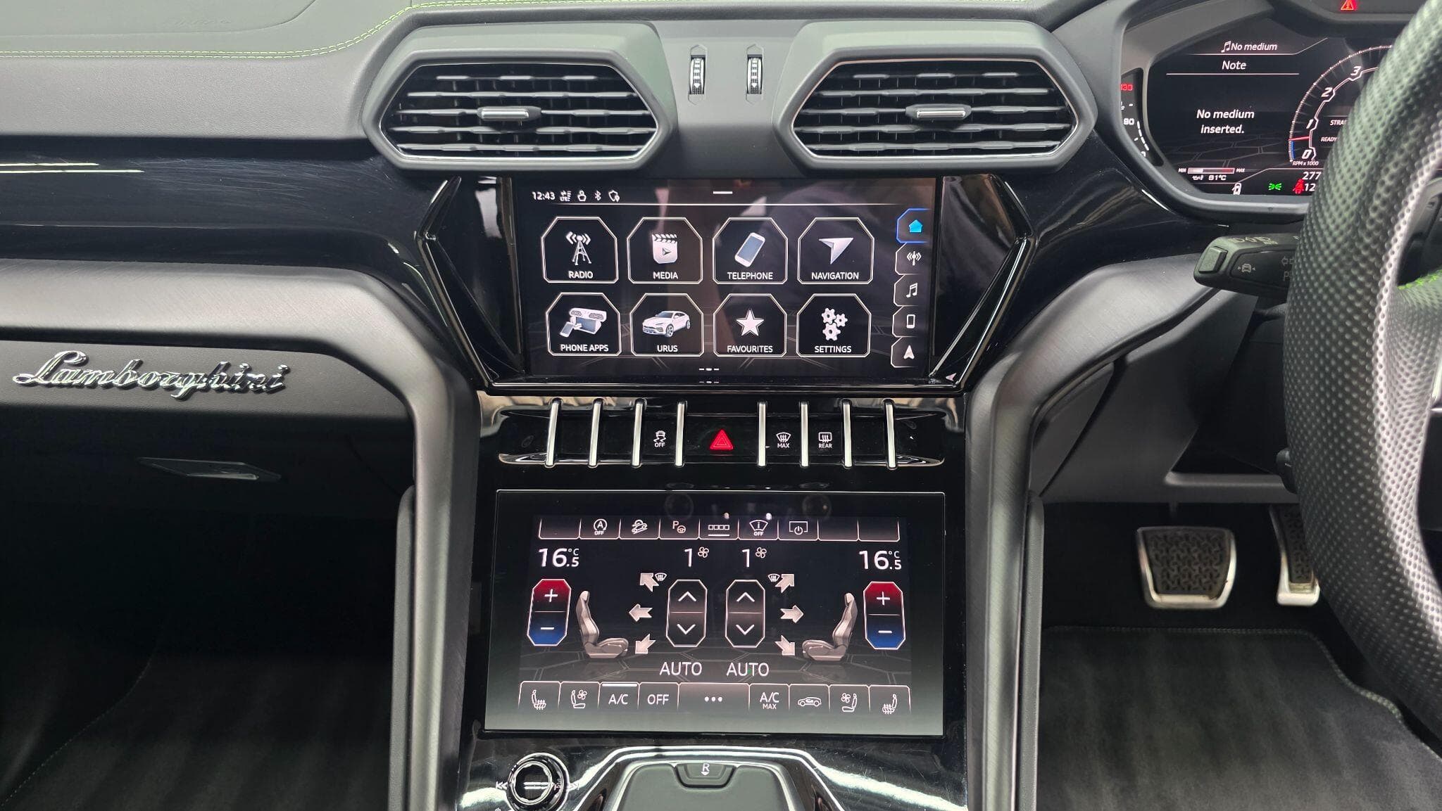 2021 Lamborghini Urus - Thumbnail 30