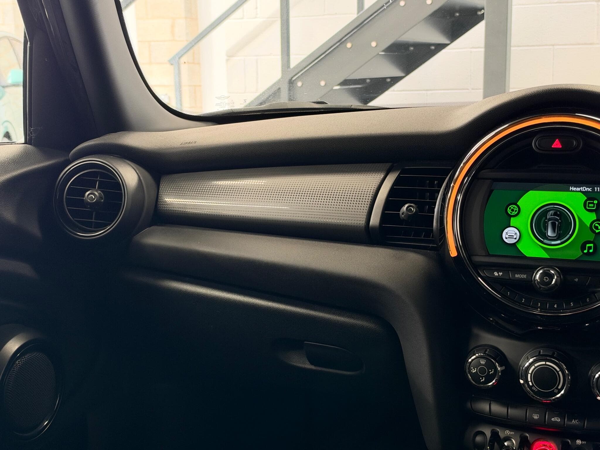 2018 MINI Hatch - Thumbnail 45