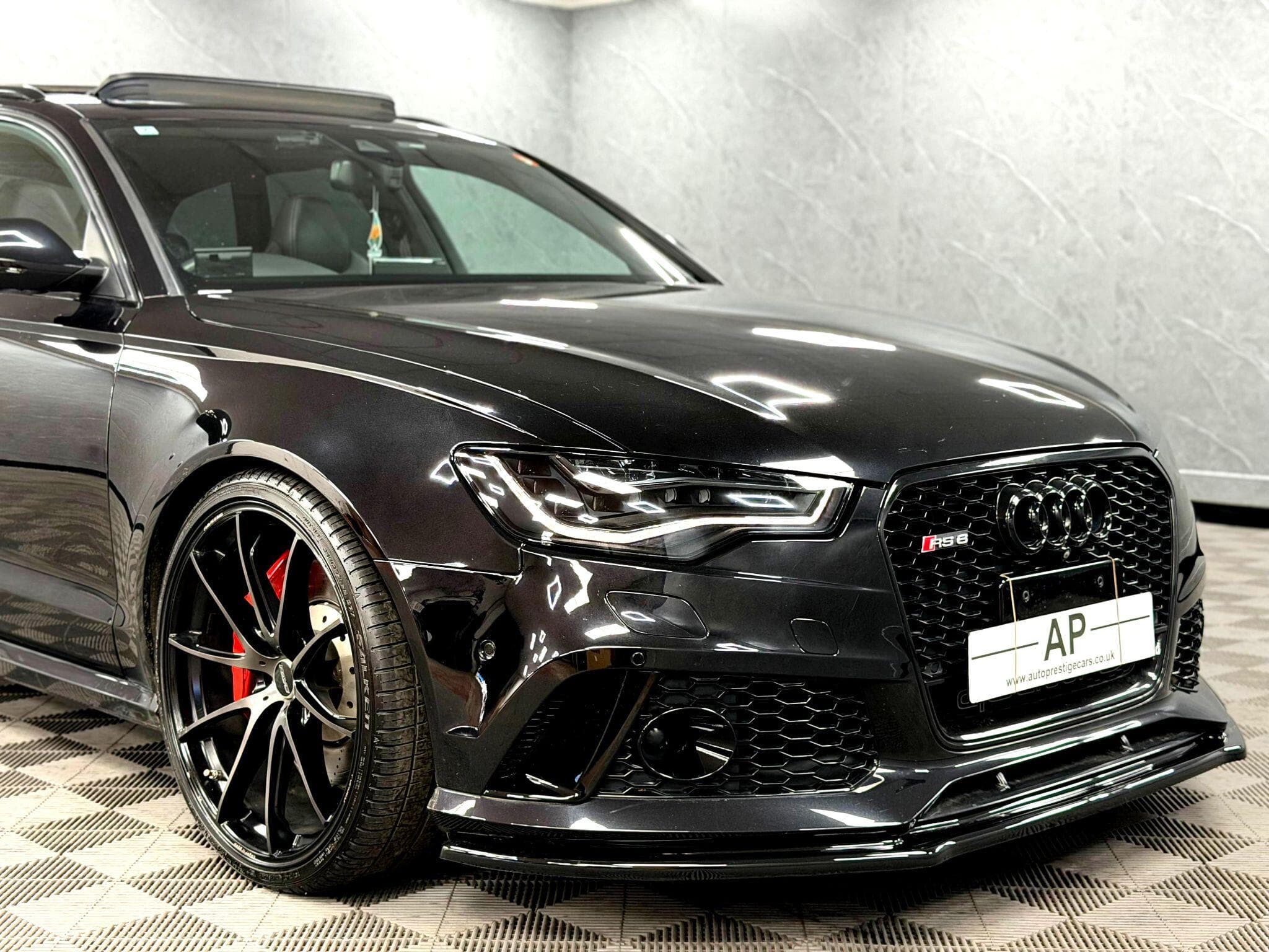 2016 Audi RS6 Avant - Thumbnail 32