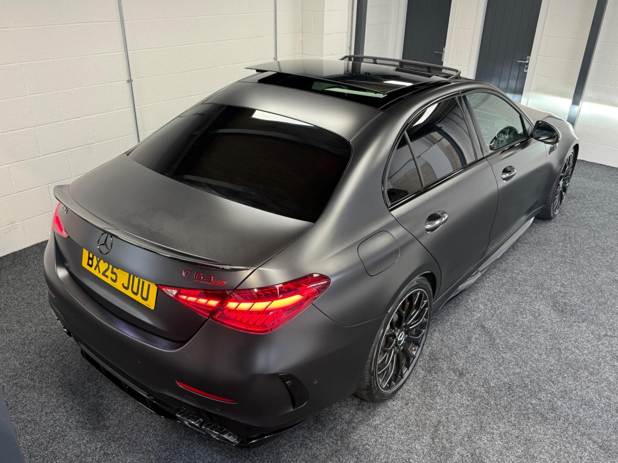 2025 Mercedes-Benz C Class - Thumbnail 16