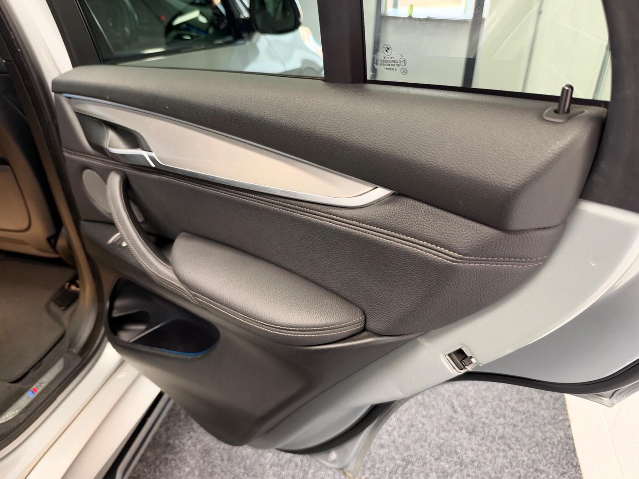 2017 BMW X5 - Thumbnail 31