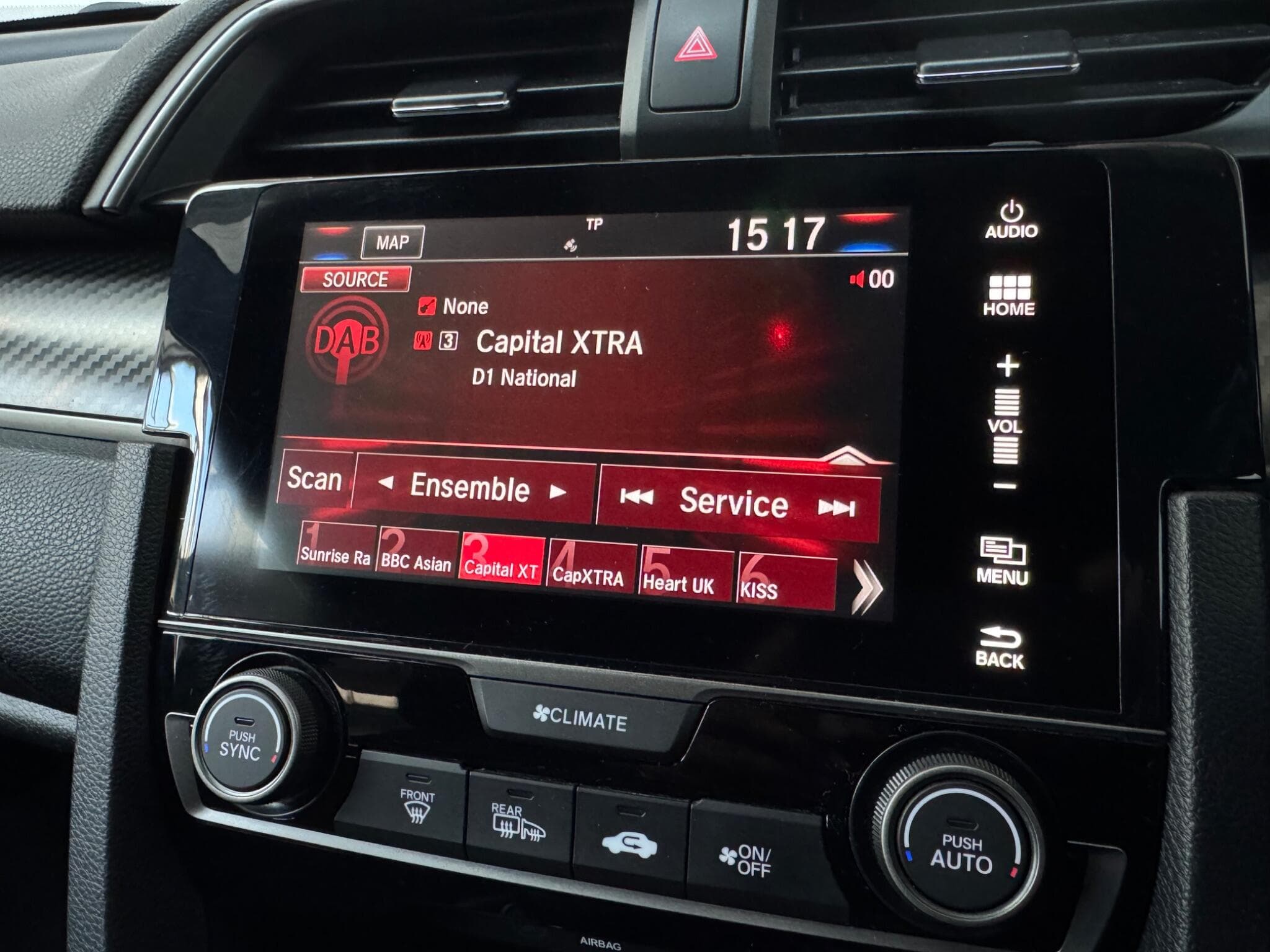 2017 Honda Civic - Thumbnail 16
