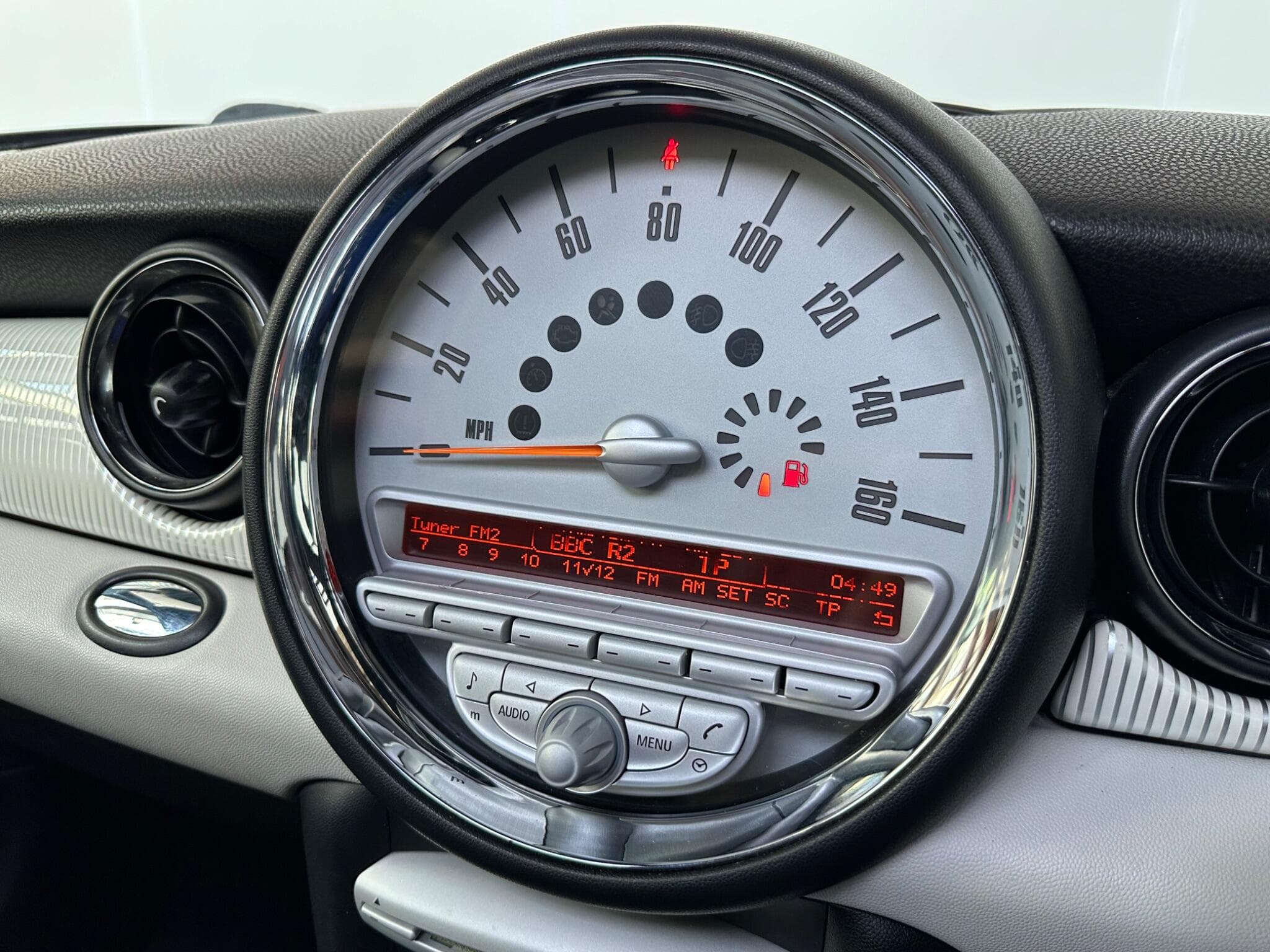 2010 MINI Hatch - Thumbnail 15