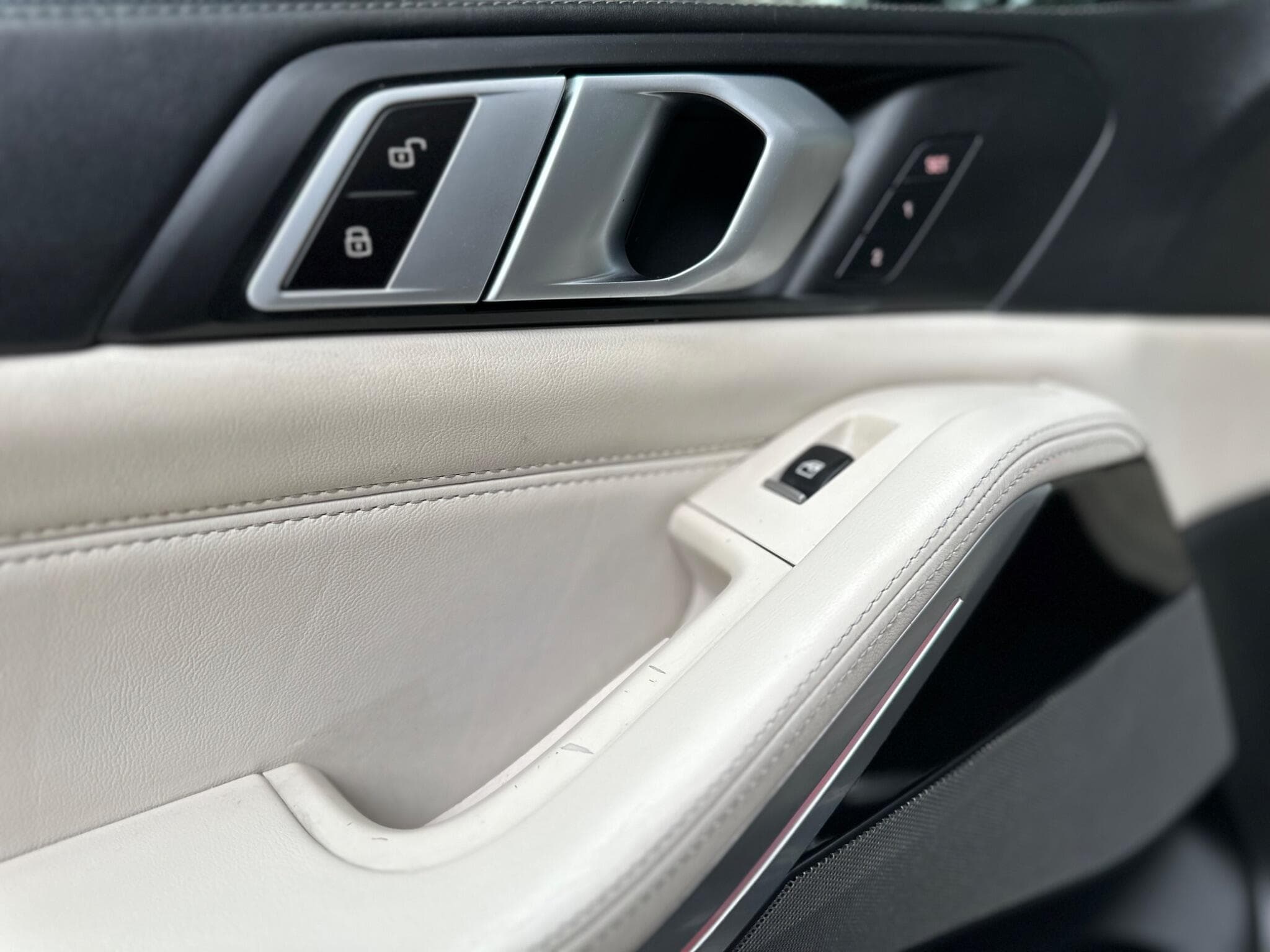 2018 BMW X5 - Thumbnail 39