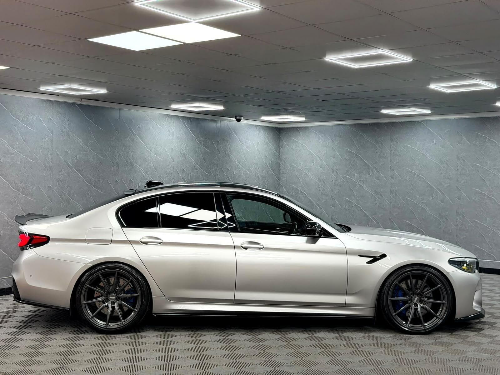 2019 BMW M5 - Thumbnail 32